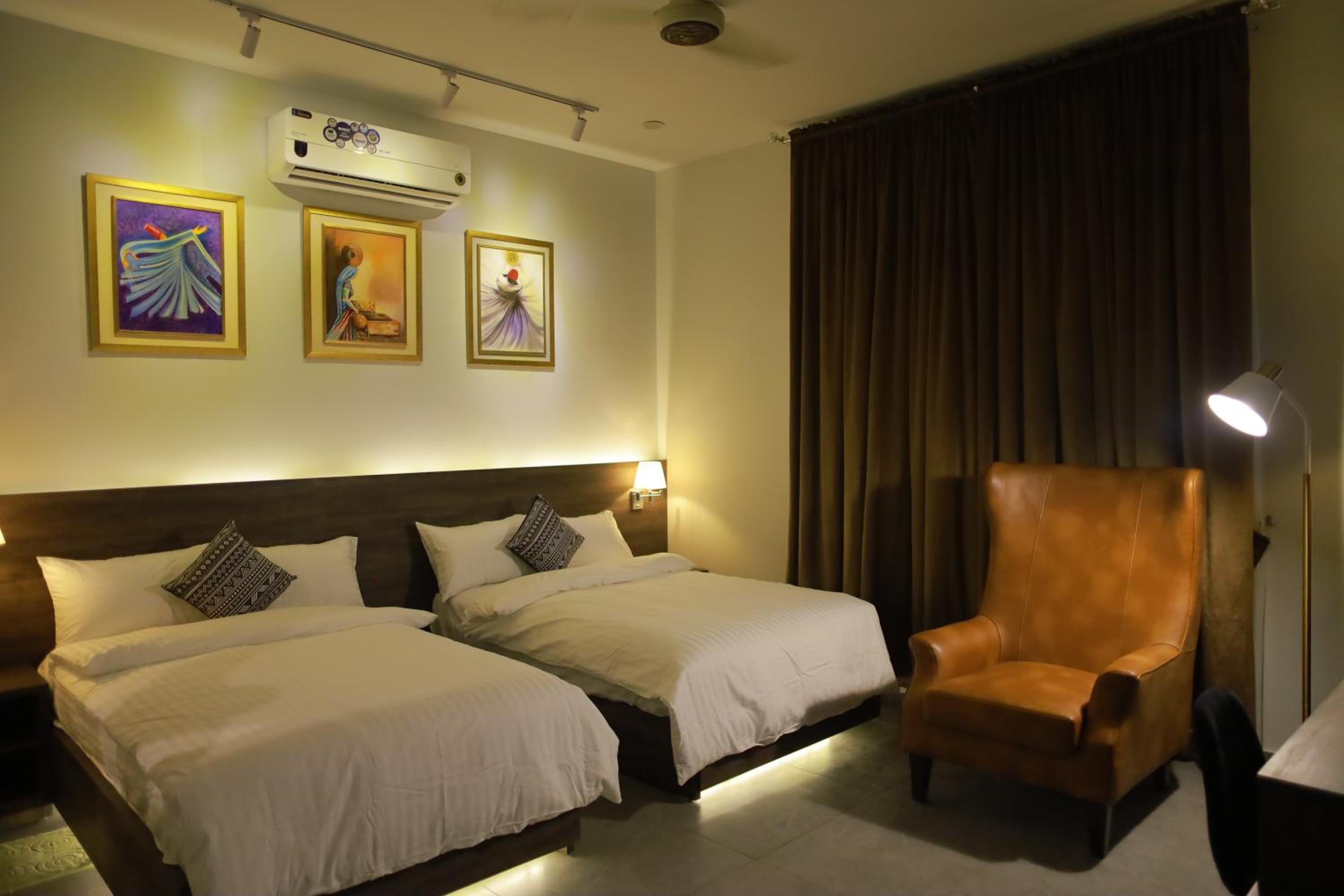 hotel room