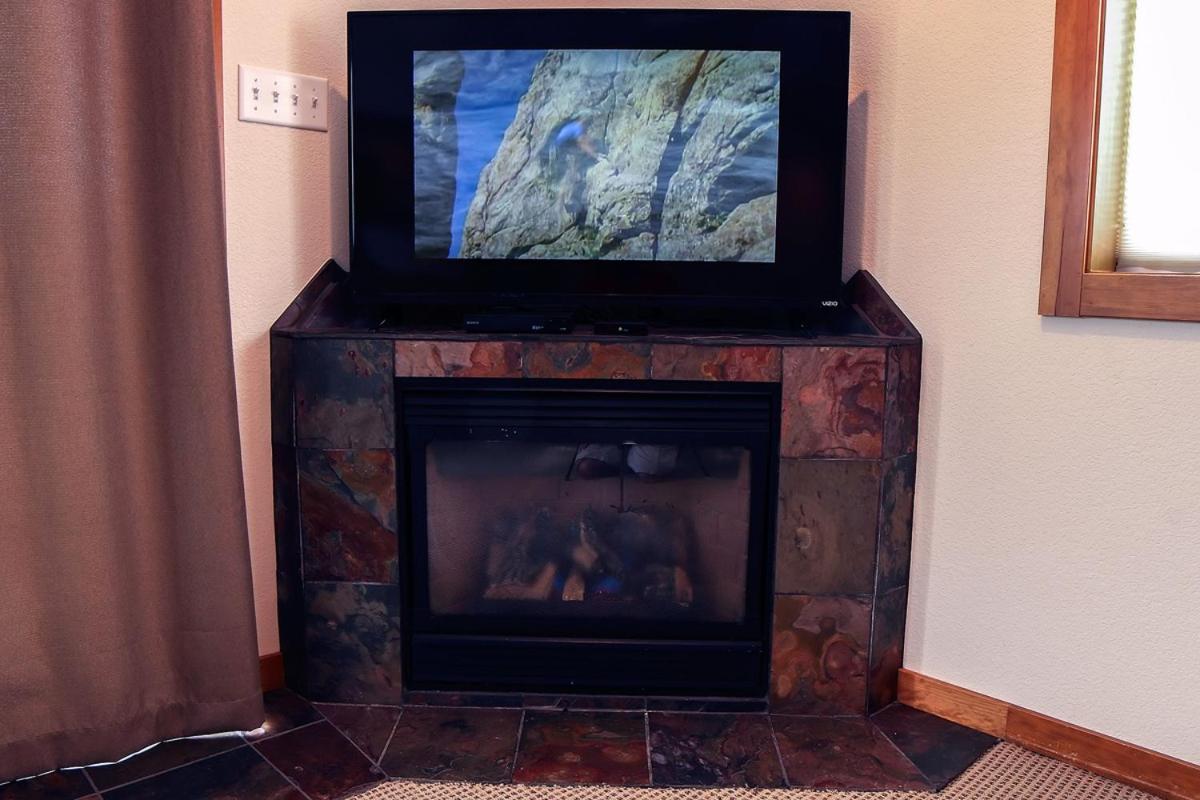 Rocky Mountain Retreat 2 by Rocky Mountain Resorts