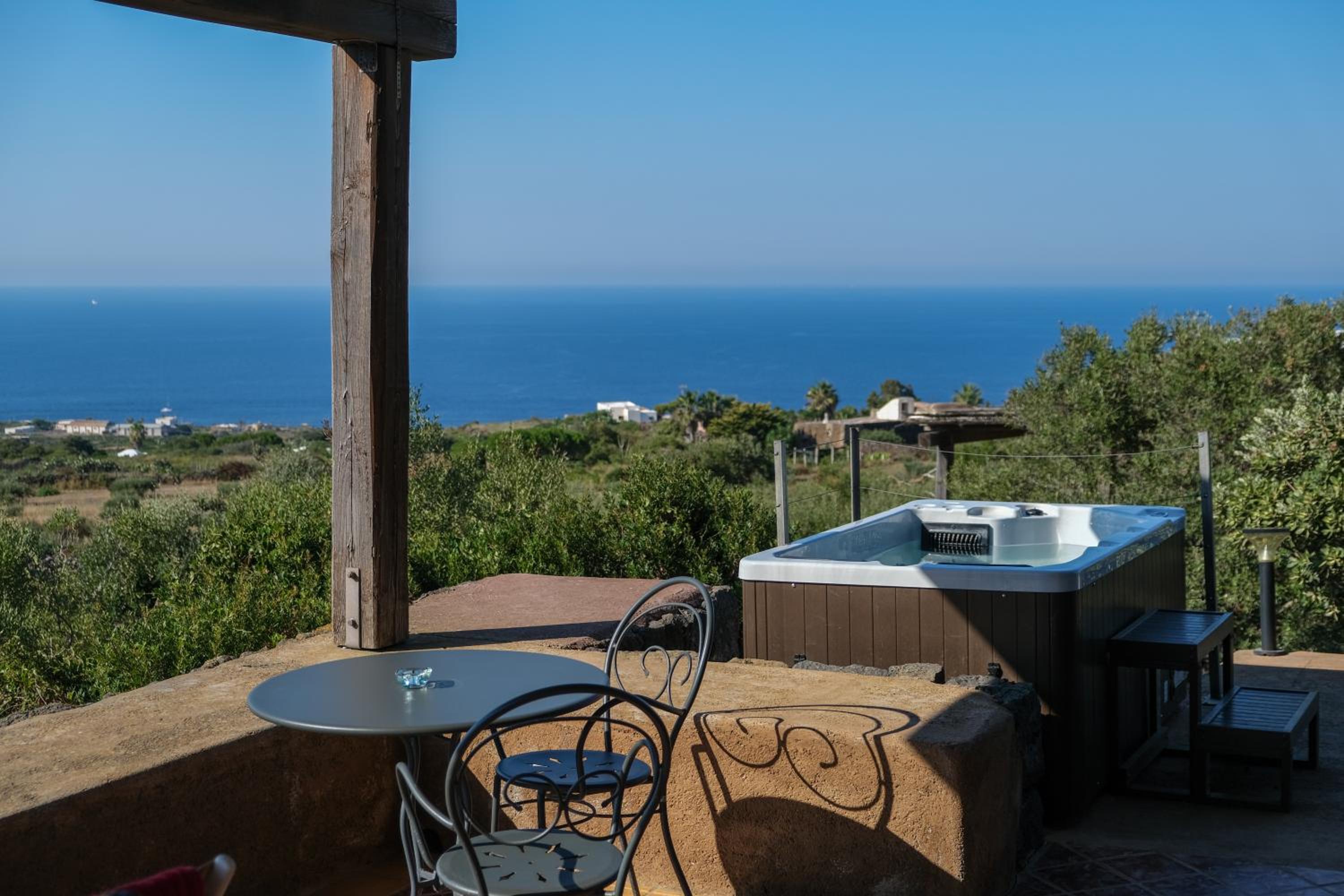 Dammusi Al-Qubba Wellness & Resort