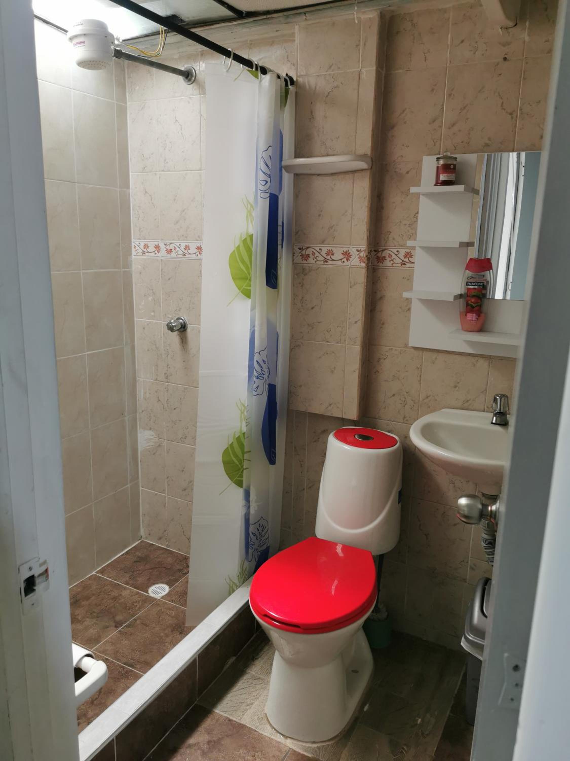 Portal Norte 170 ACOGEDORAS HABITACIONES CON TODOS LOS SERVICIOS