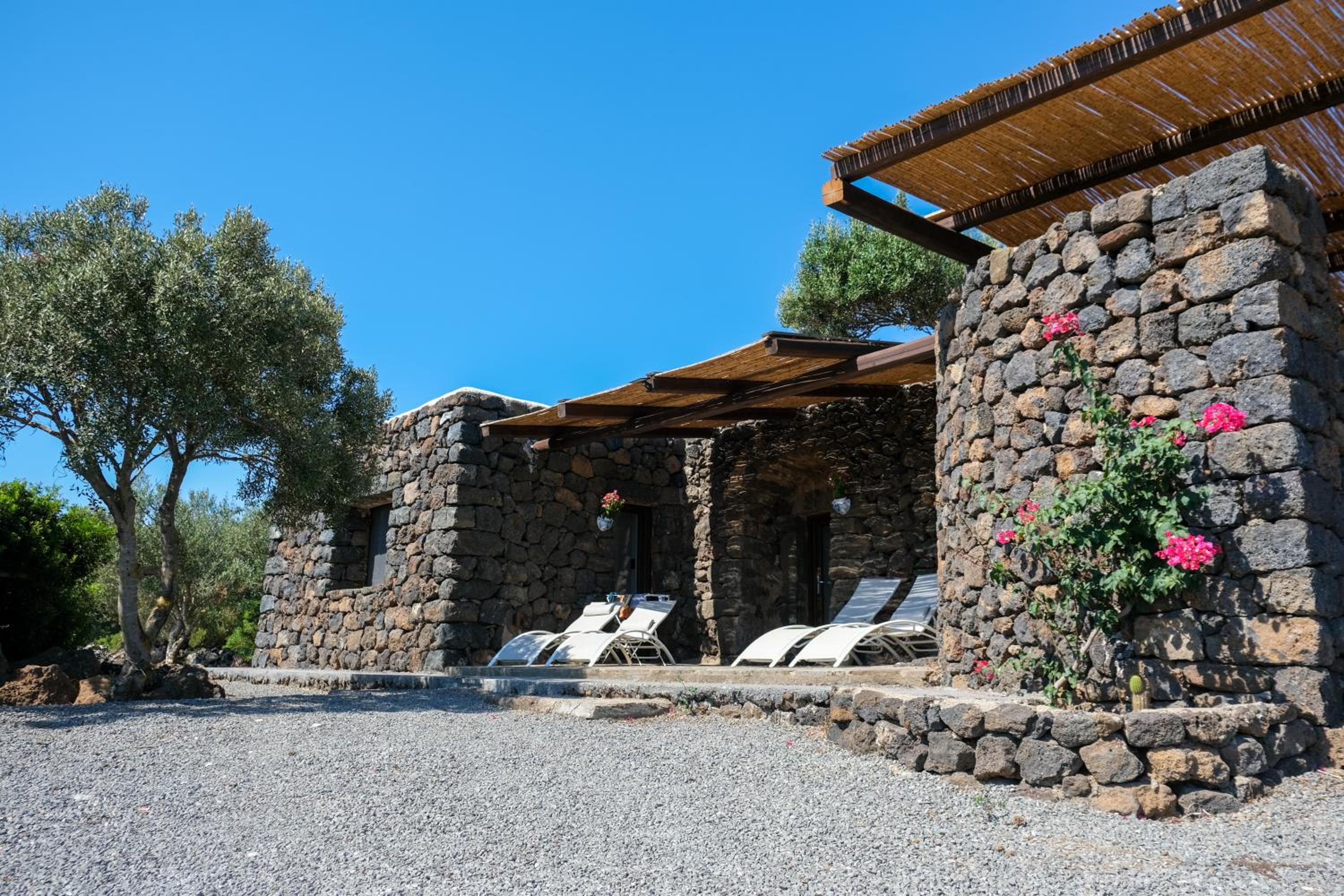 Dammusi Al-Qubba Wellness & Resort
