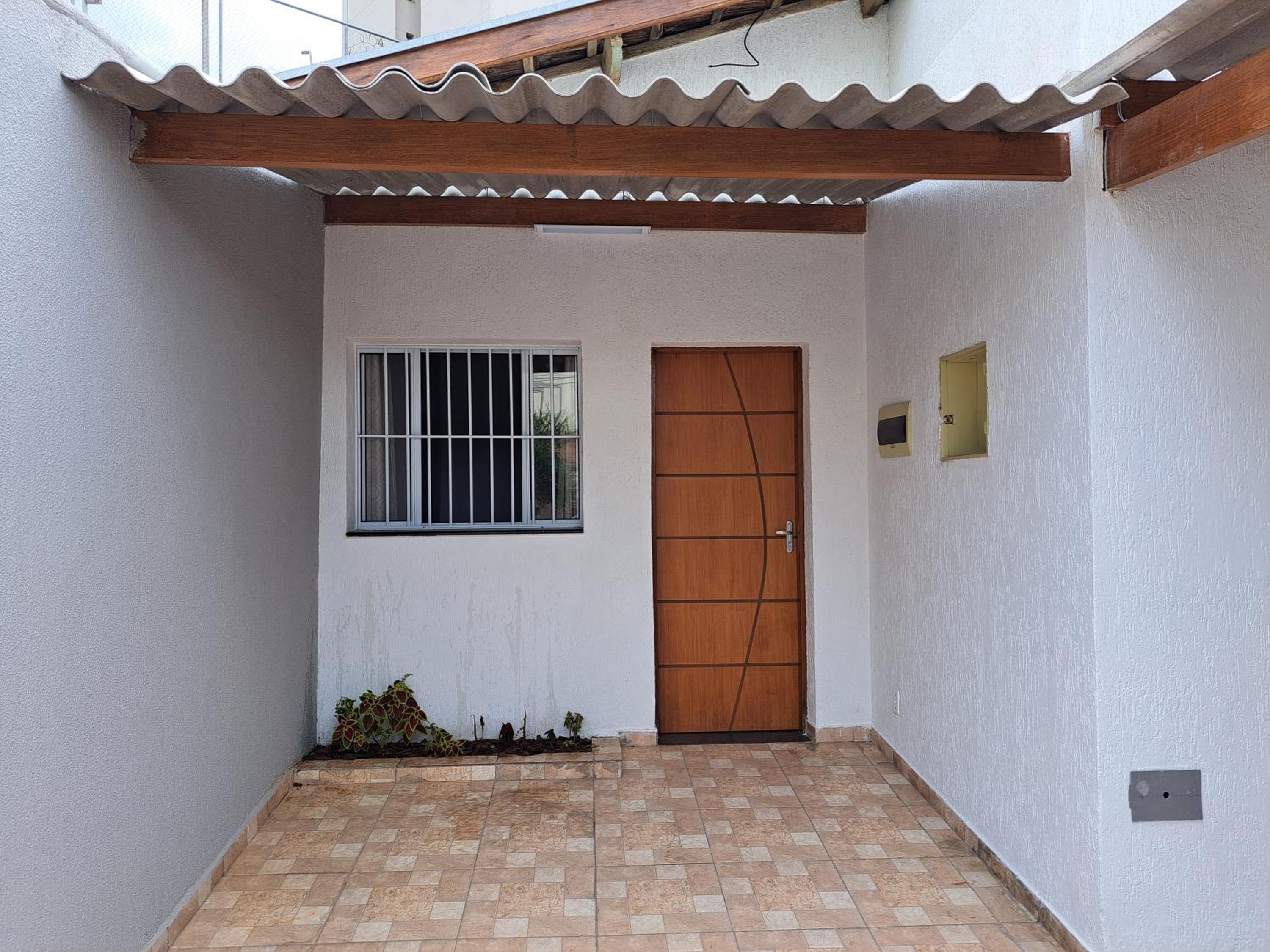 CASA LUGAR TOP - prefeitura, UNITAU, hospital e Av do Povo