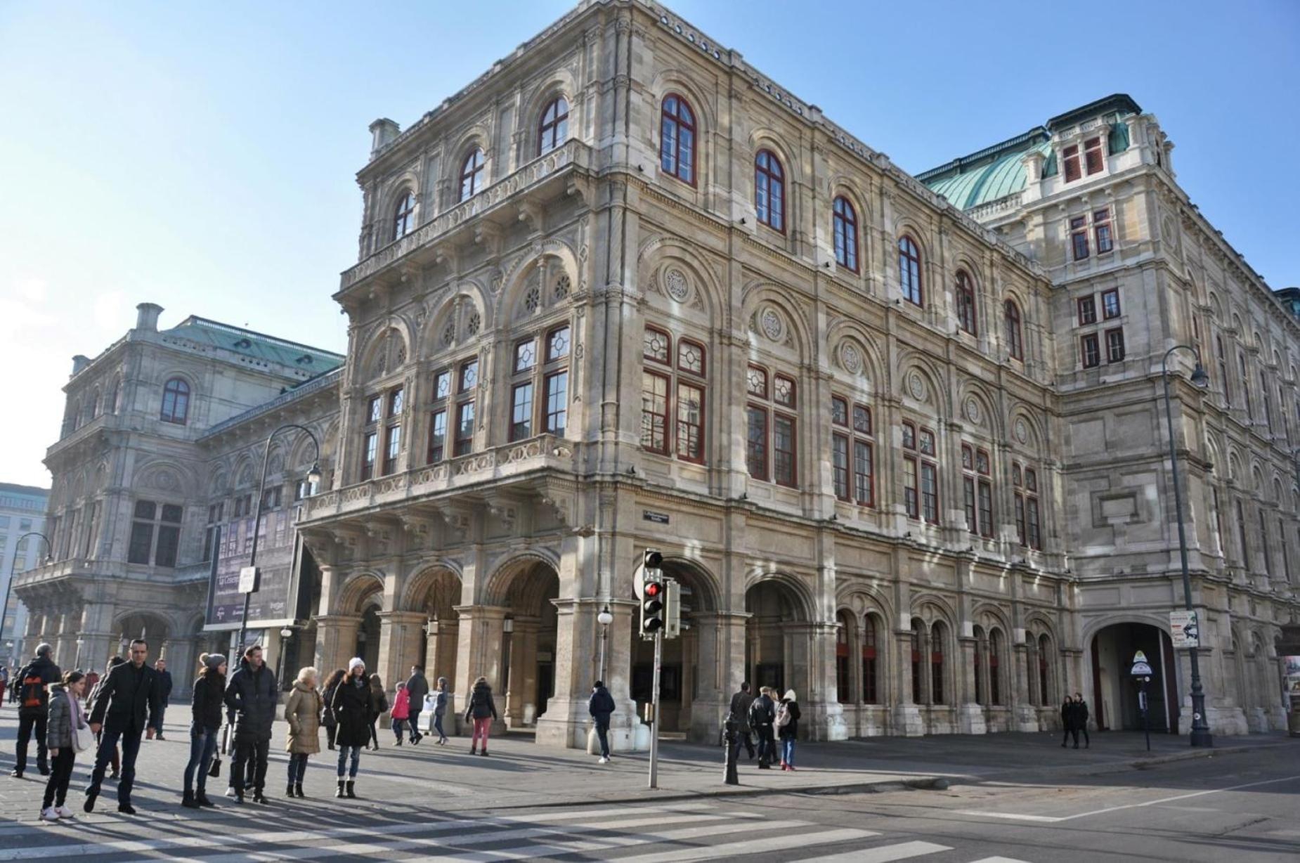 Grand Vienna City Center Apartment