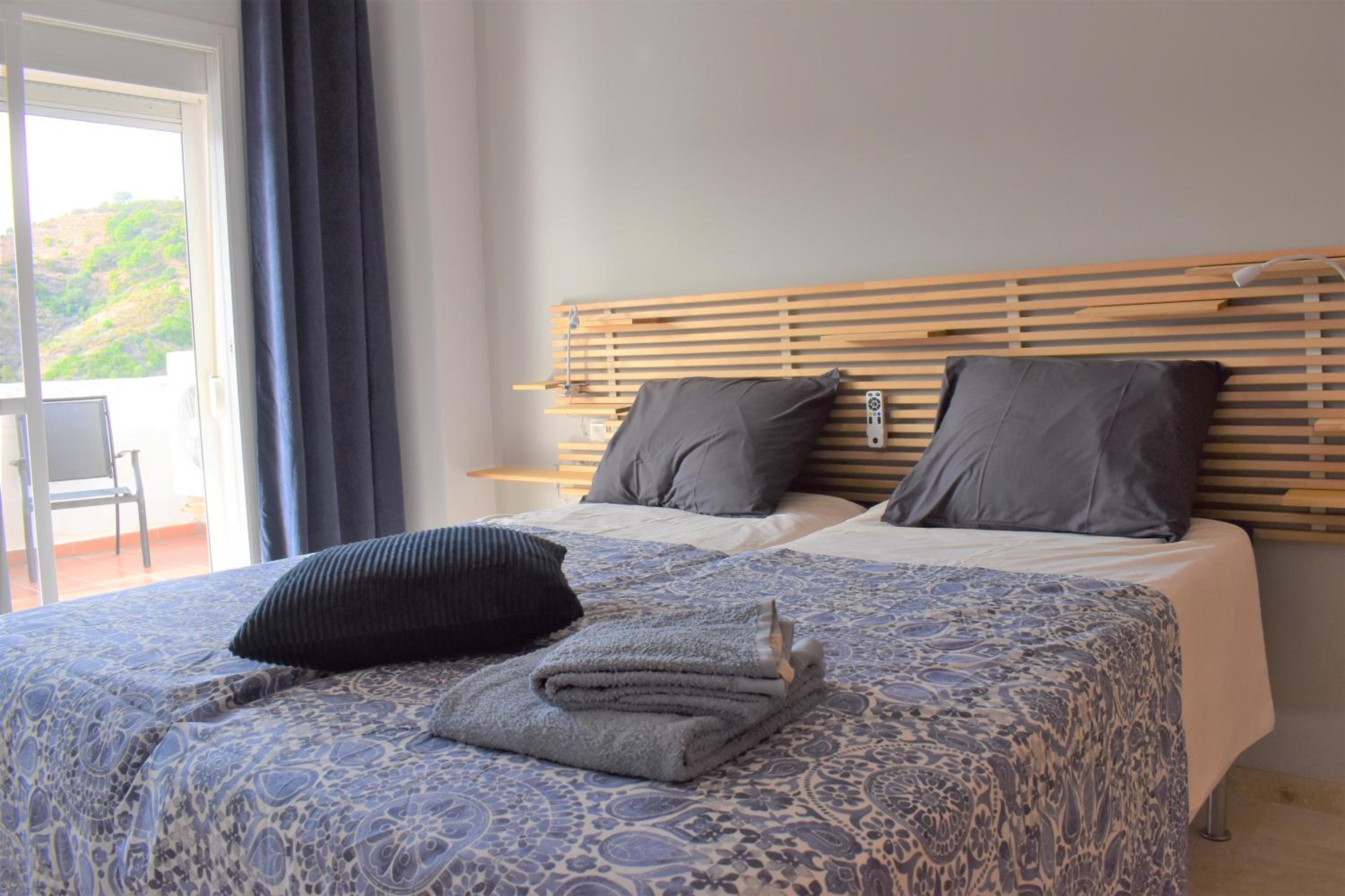 Spacious apartement with large terraces Lunymar Golf, Estepona