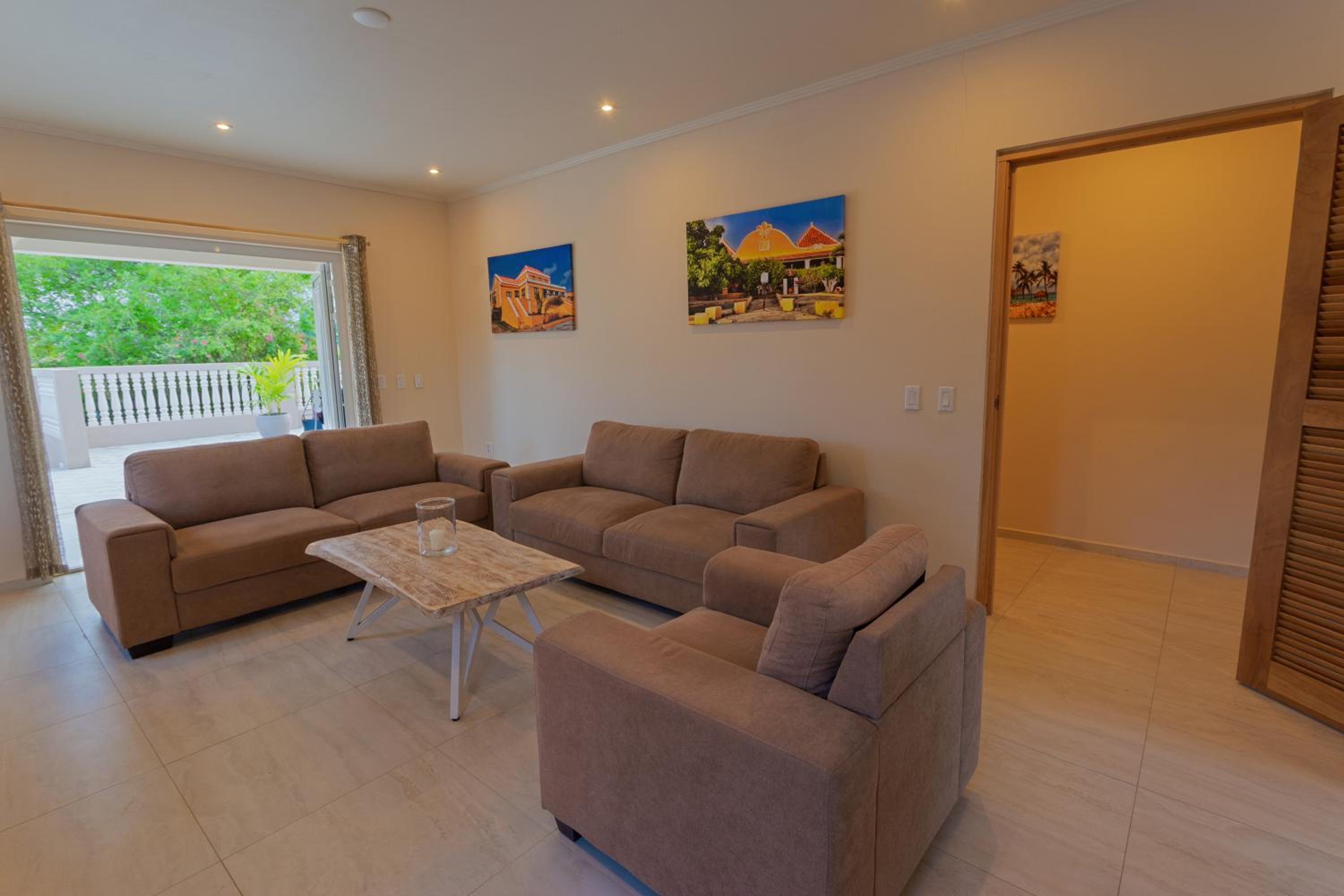 Lovely Caribbean family villa with private pool