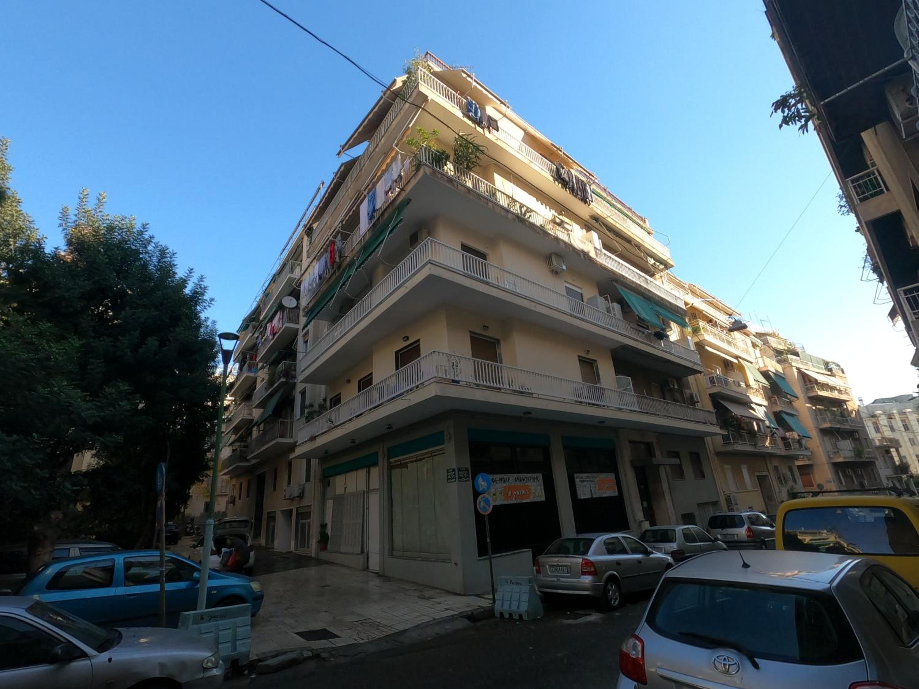 Park view apartment near Panormou