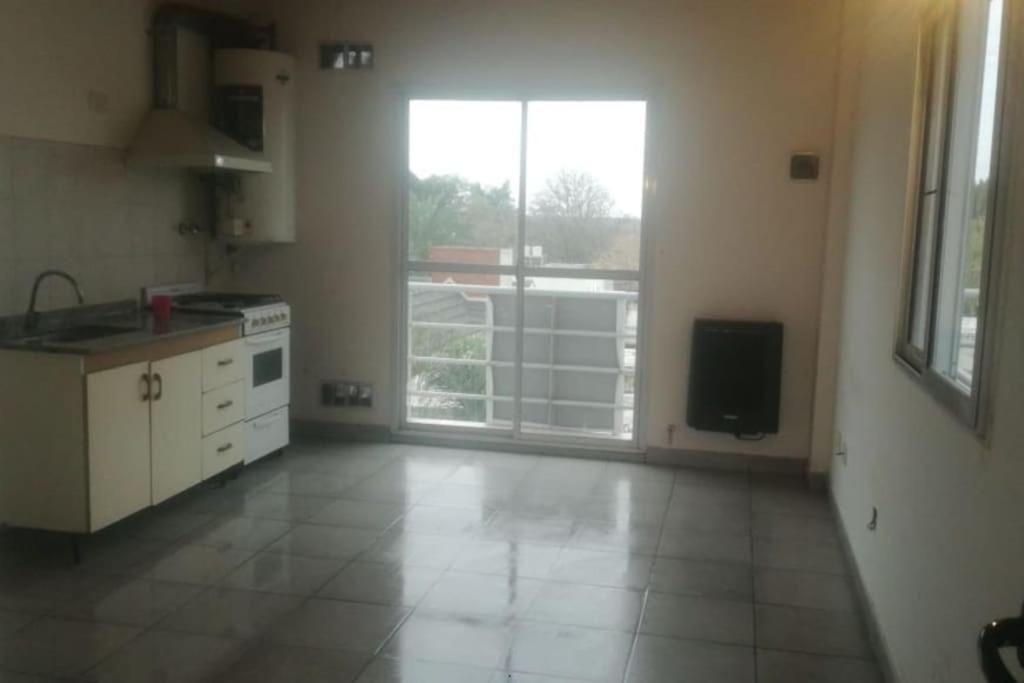 Alquilo depto 1 dorm en Zárate