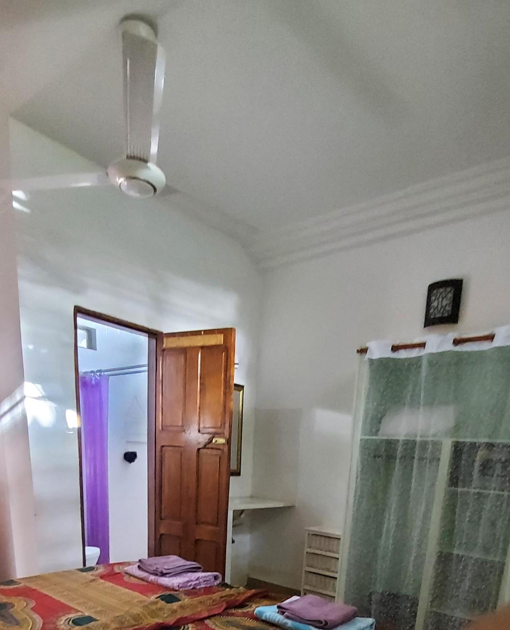 Busy Bee Apartments view 2