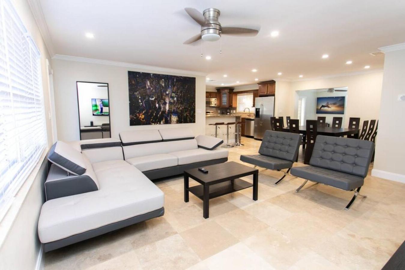 Deluxe Home Heated Pool & Jetted Tub near Beach view 4