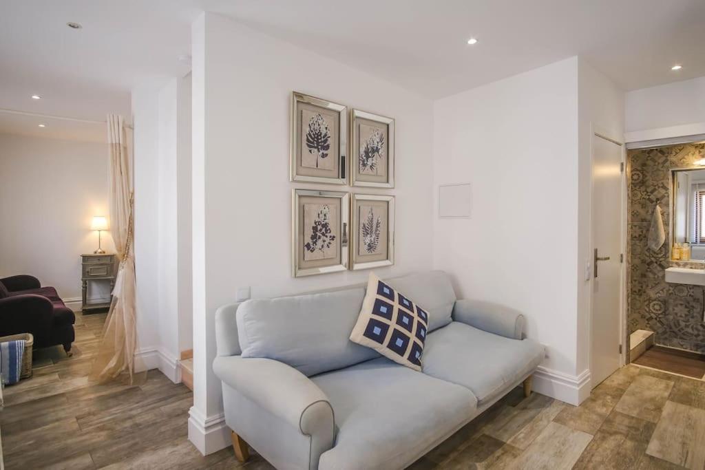 Summer Breeze Apartment, in the Historic Centre of Lagos view 2