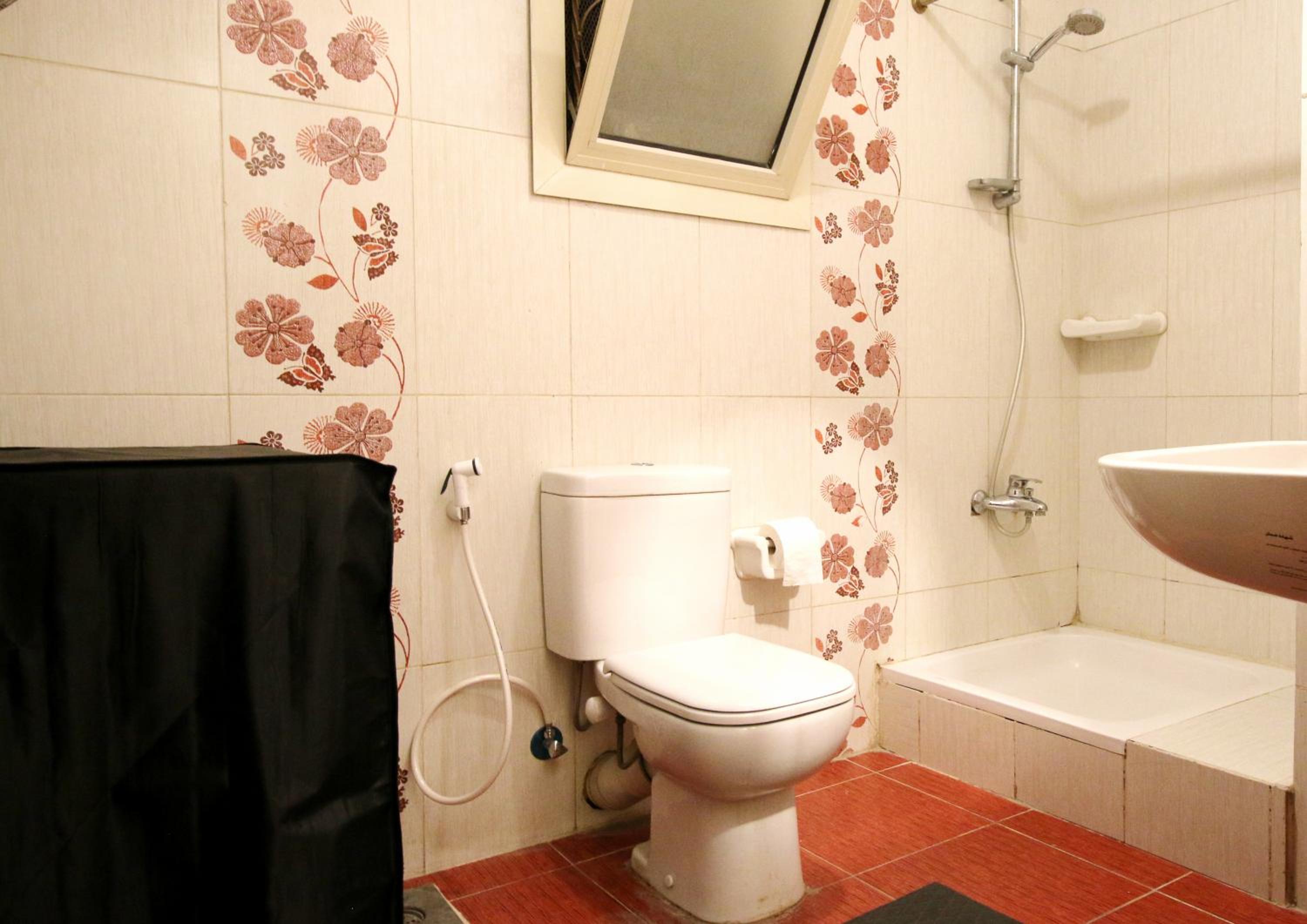 Lovely and nice 4-Bed Apartment in near ring road