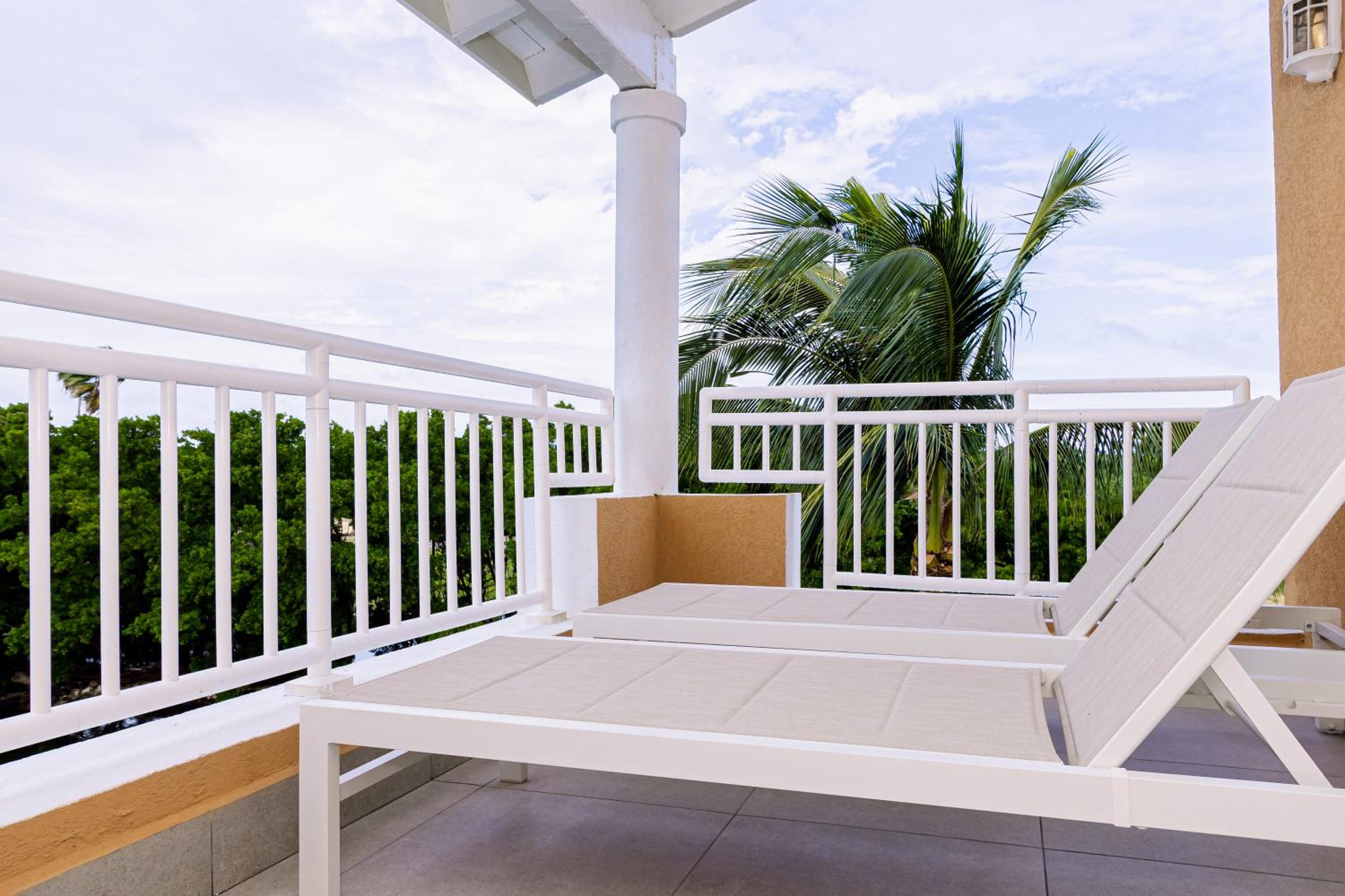 Divi Village Condo 31 J.E. Irausquin Blvd 93