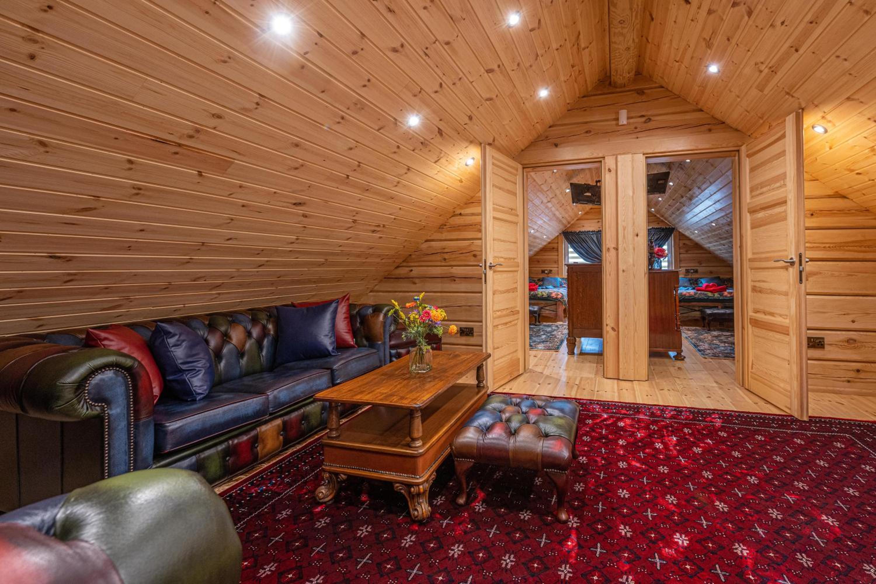 Amazing 14 Berth Villa With Private Pool At Pentney Lakes In Norfolk Ref 34079A