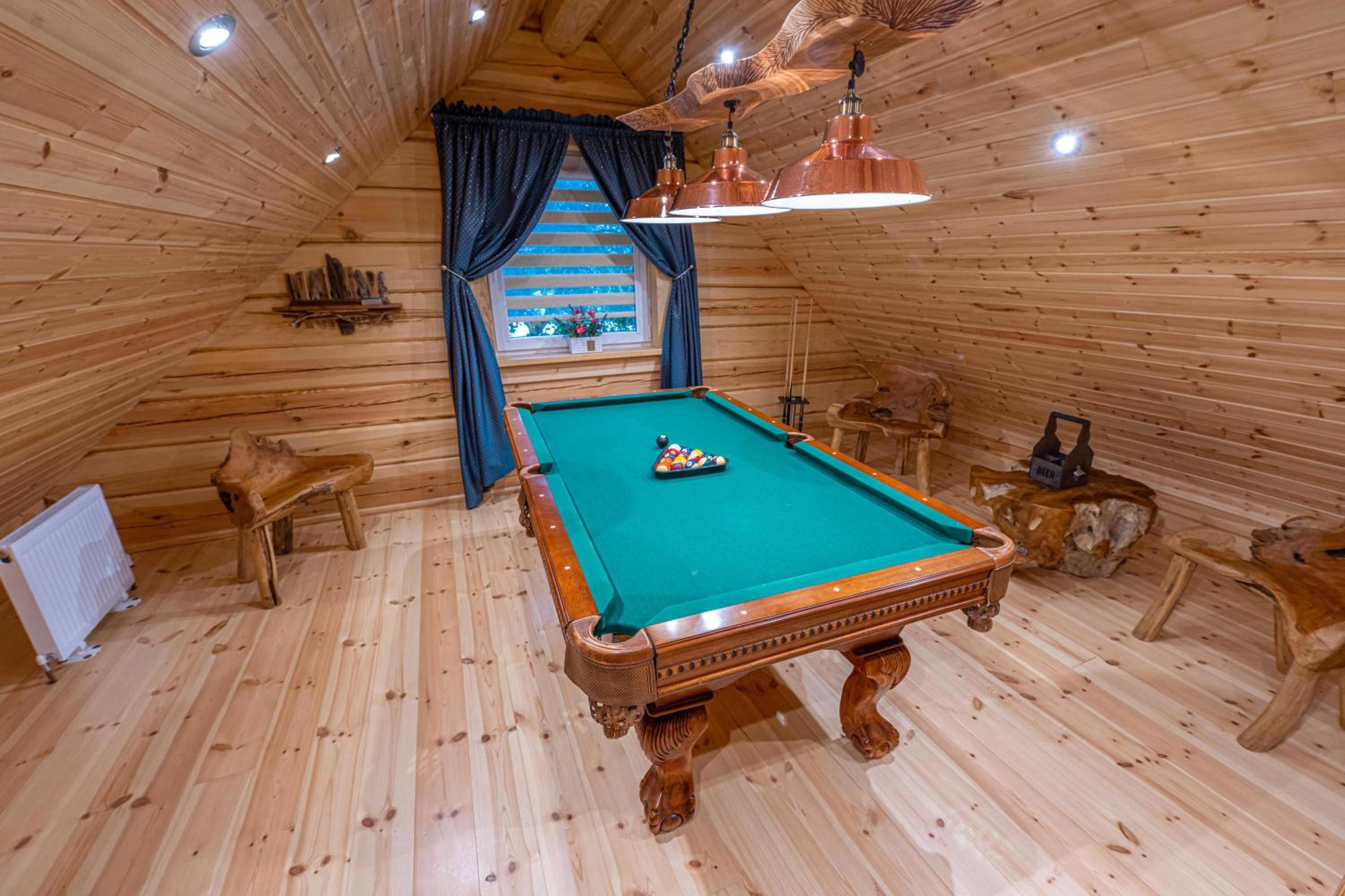 Amazing 14 Berth Villa With Private Pool At Pentney Lakes In Norfolk Ref 34079A