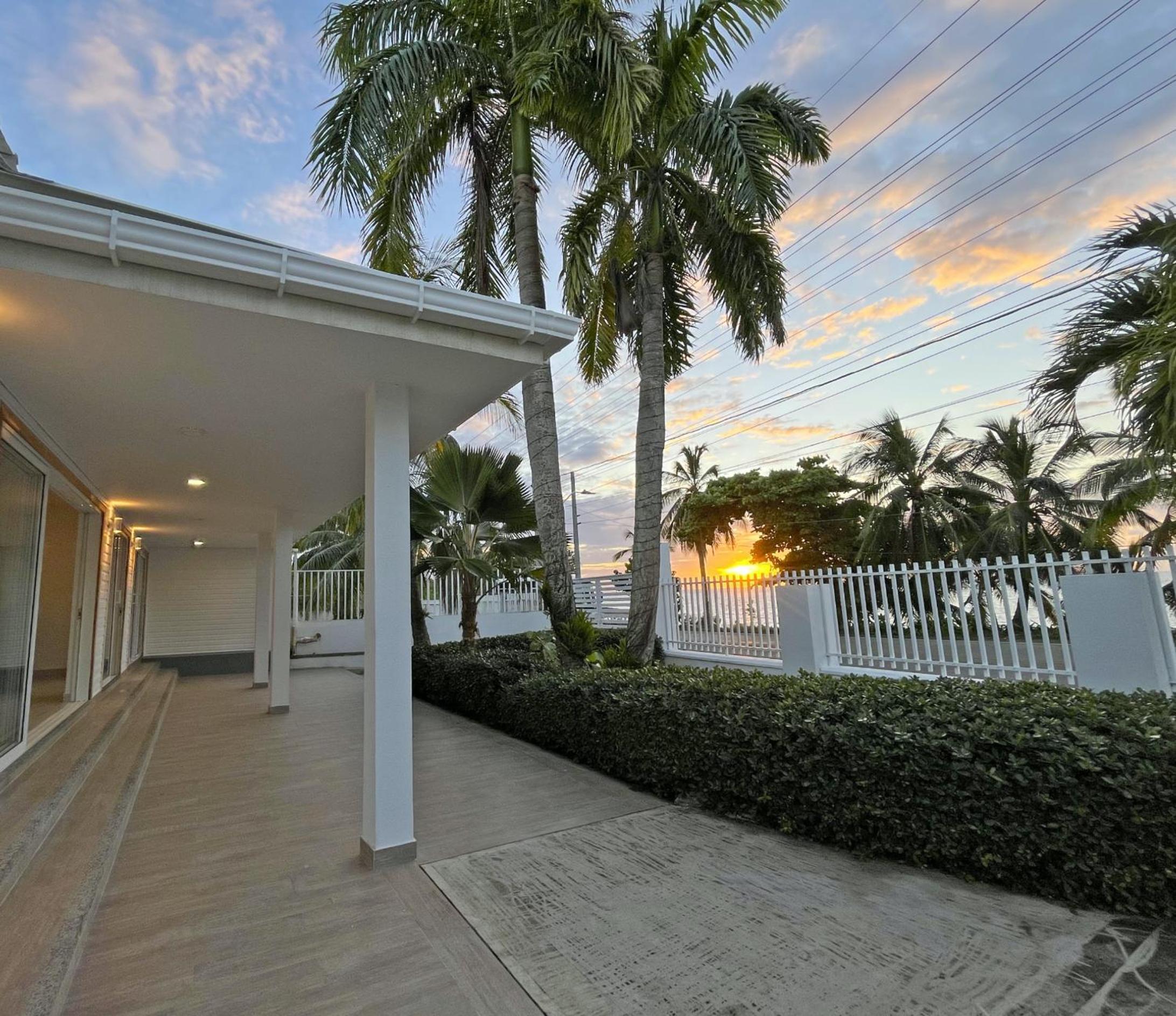 Zaba Beach House