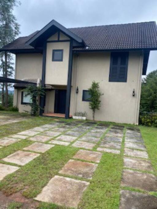 HOSTYN Casa Paraiso nas Montanhas, Condominio de Alto Padrão cercado pela Natureza