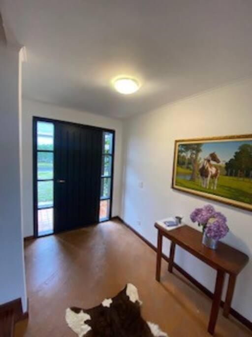 HOSTYN Casa Paraiso nas Montanhas, Condominio de Alto Padrão cercado pela Natureza