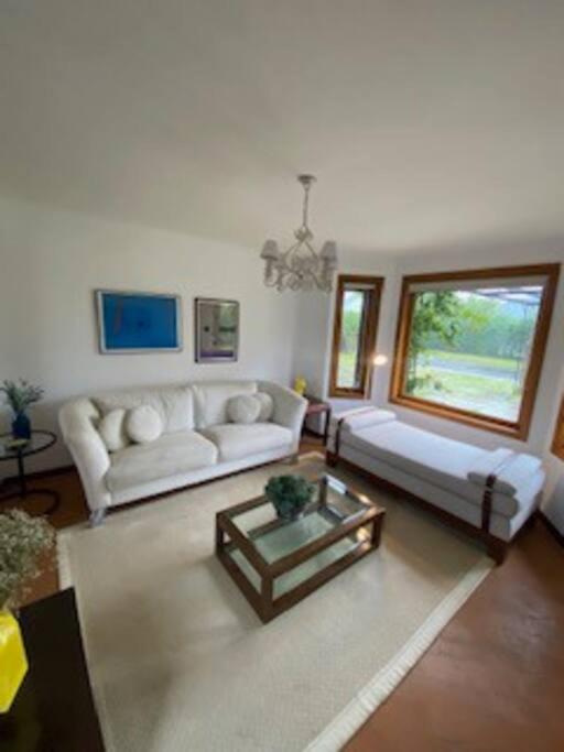 HOSTYN Casa Paraiso nas Montanhas, Condominio de Alto Padrão cercado pela Natureza