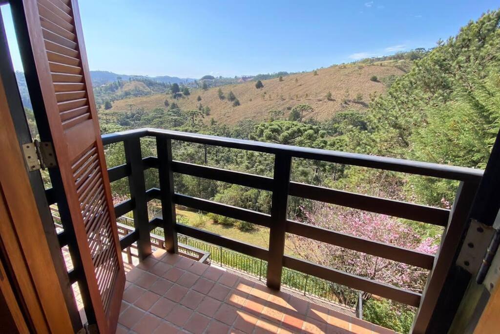 HOSTYN Casa Paraiso nas Montanhas, Condominio de Alto Padrão cercado pela Natureza