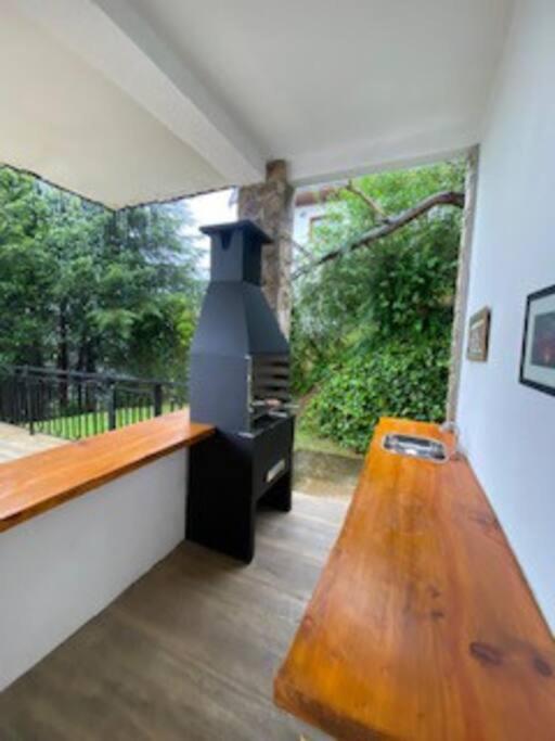 HOSTYN Casa Paraiso nas Montanhas, Condominio de Alto Padrão cercado pela Natureza