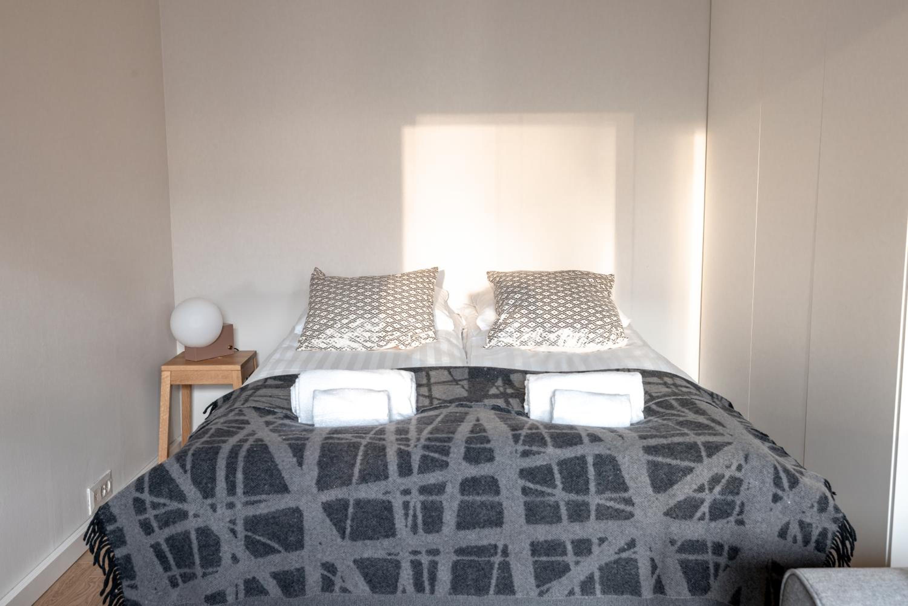 2ndhomes Cozy high-quality Studio in Kluuvi with Balcony