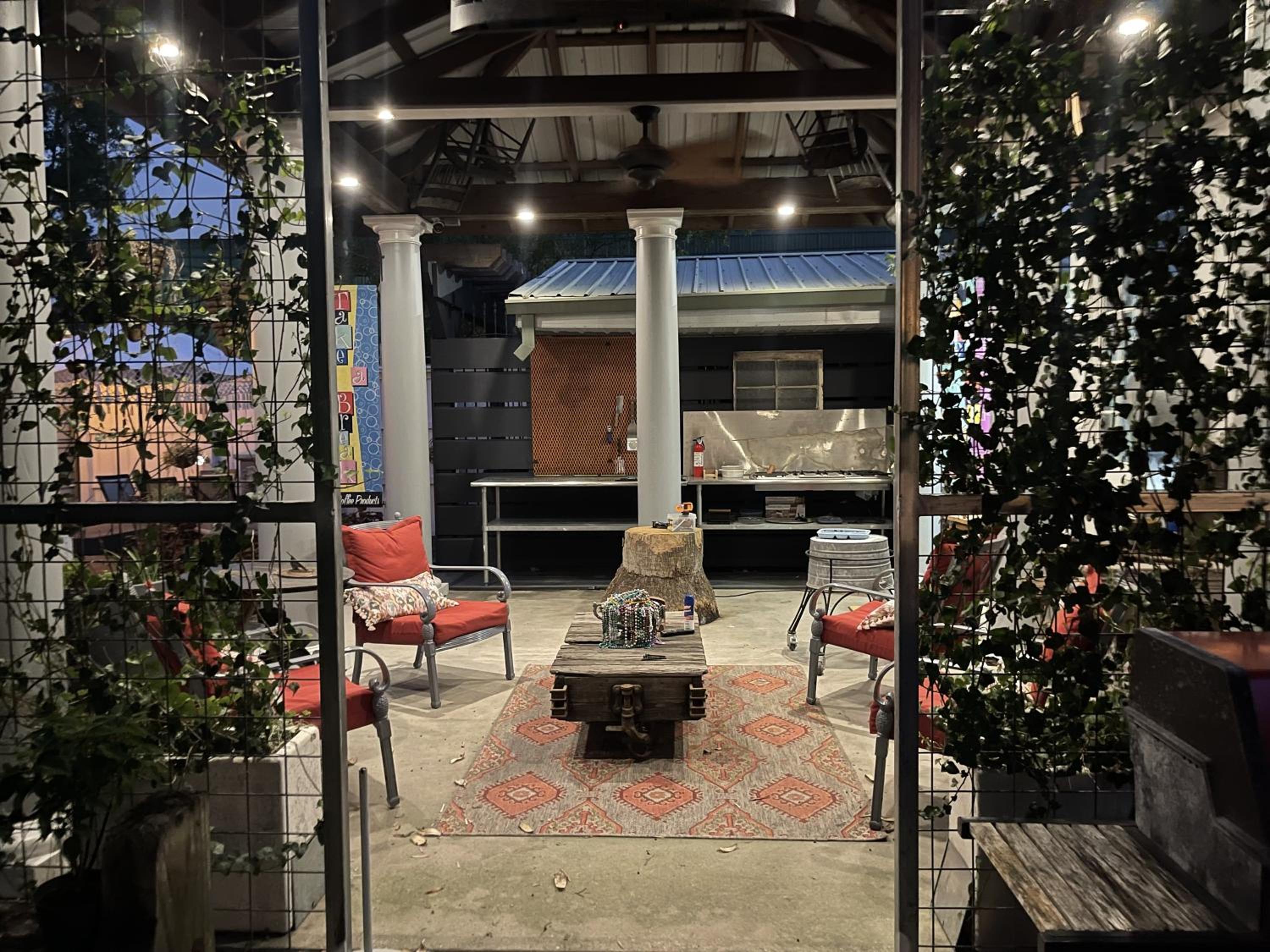 lounge