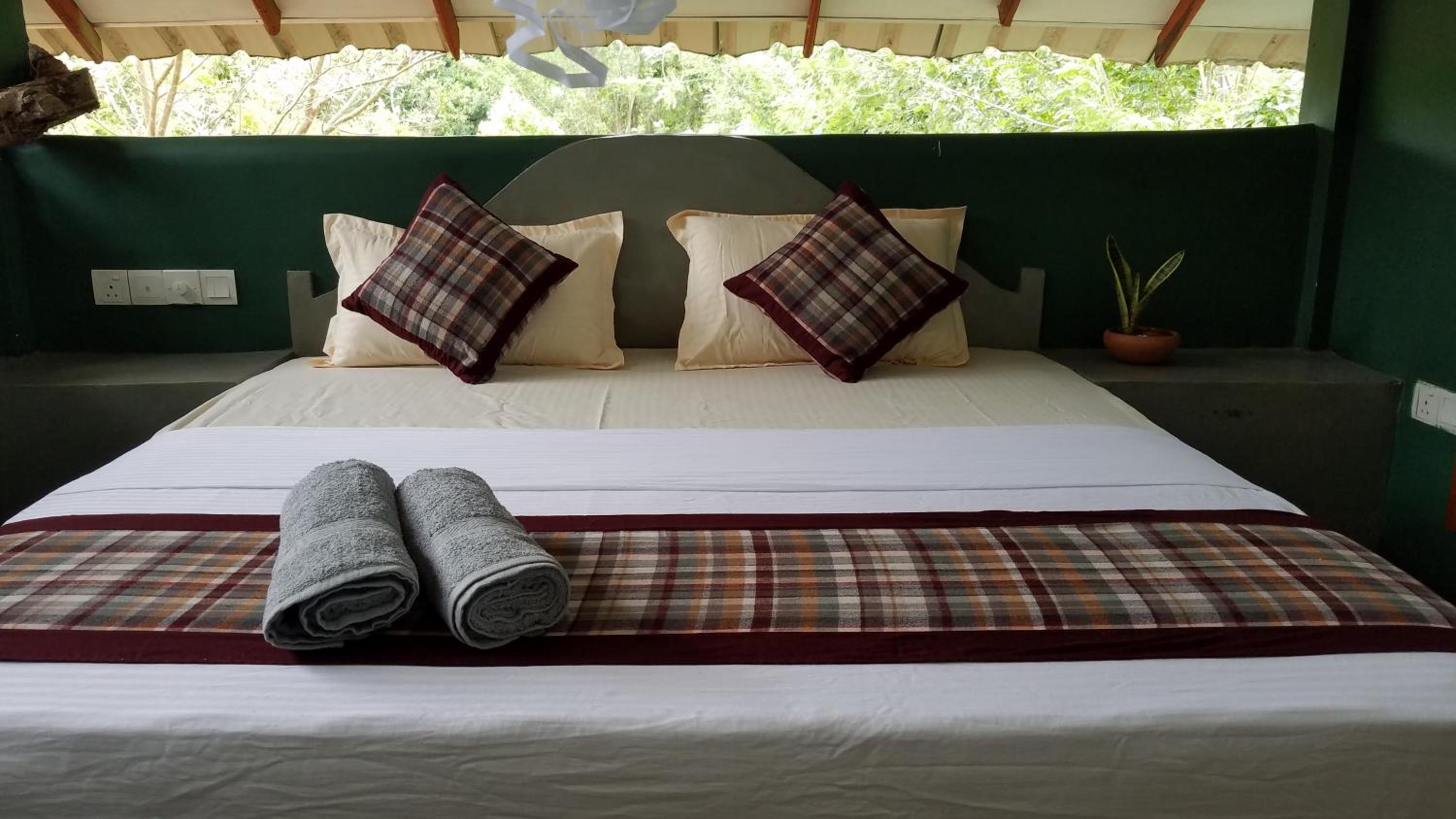 Sigiri Holiday Villa