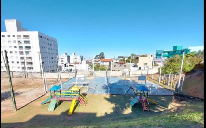 Apartamento bem localizado