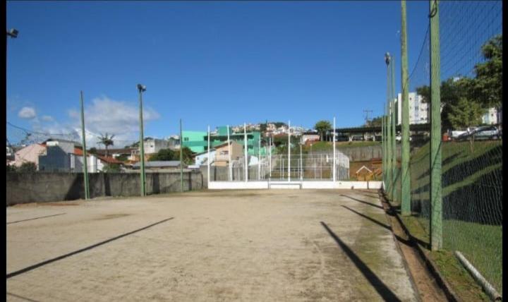Apartamento bem localizado