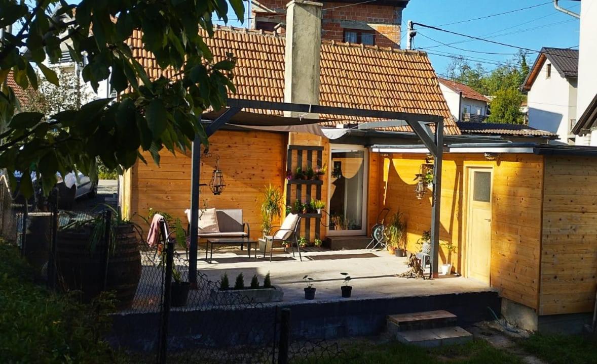 Green Garden Station