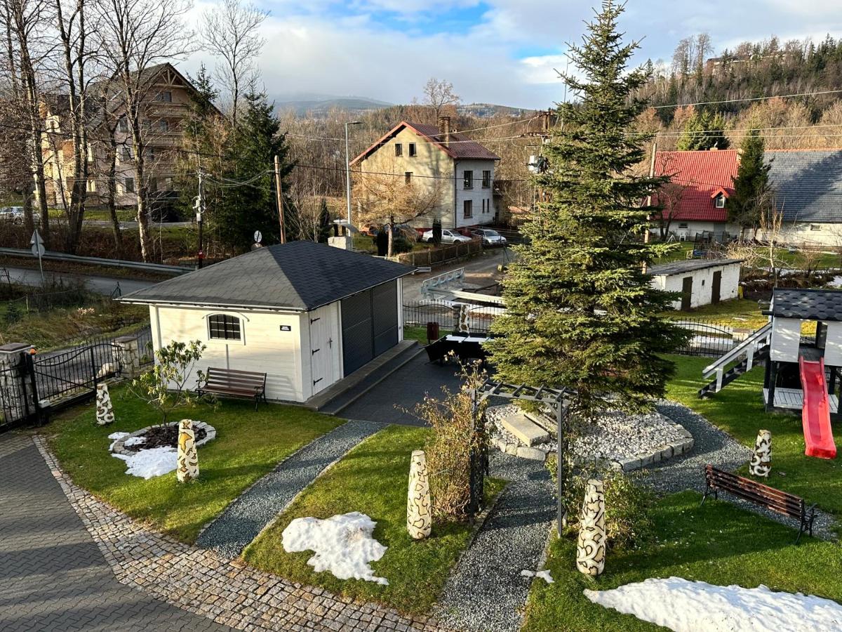 children's play area