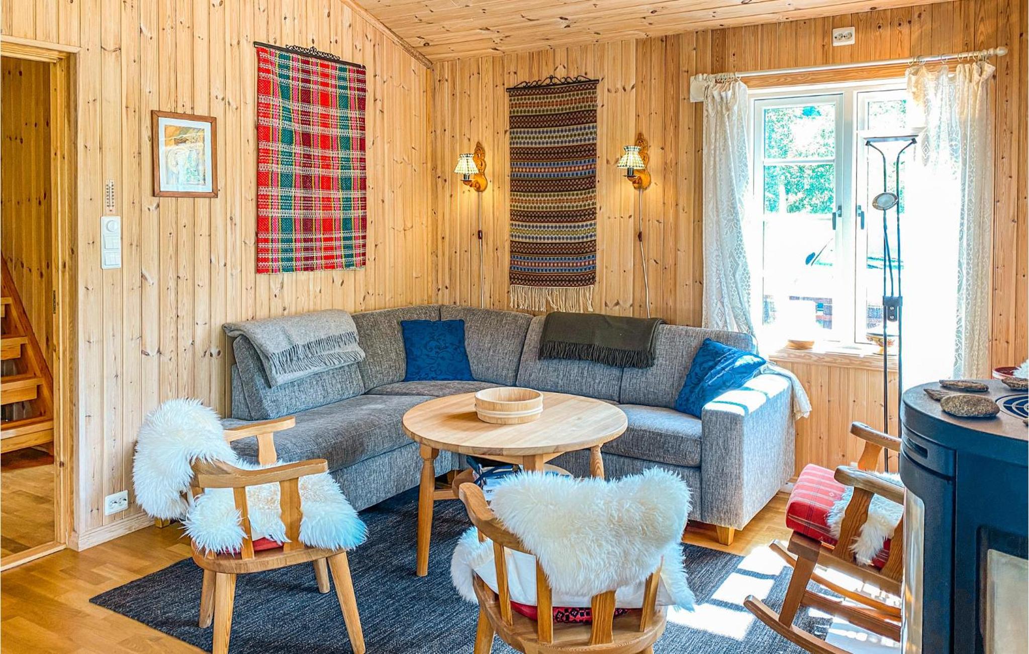 4 Bedroom Cozy Home In Straumgjerde view 2