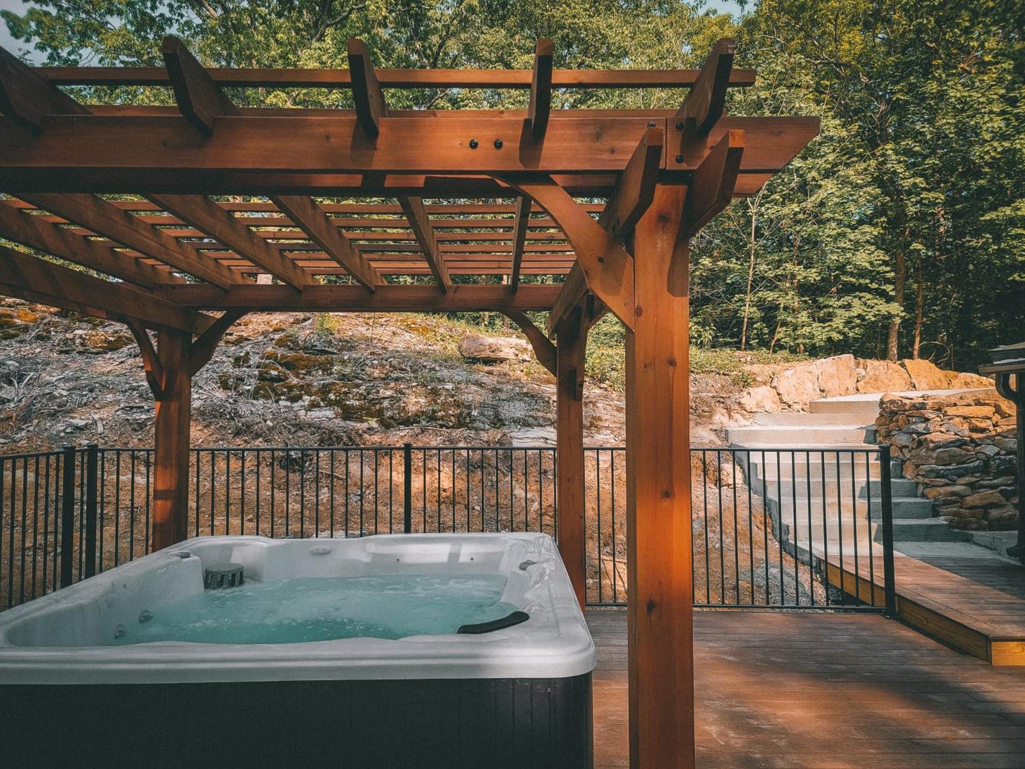 Pinewood Lodge - Catskills, Windham Mountain, Hunter Mountain view 2