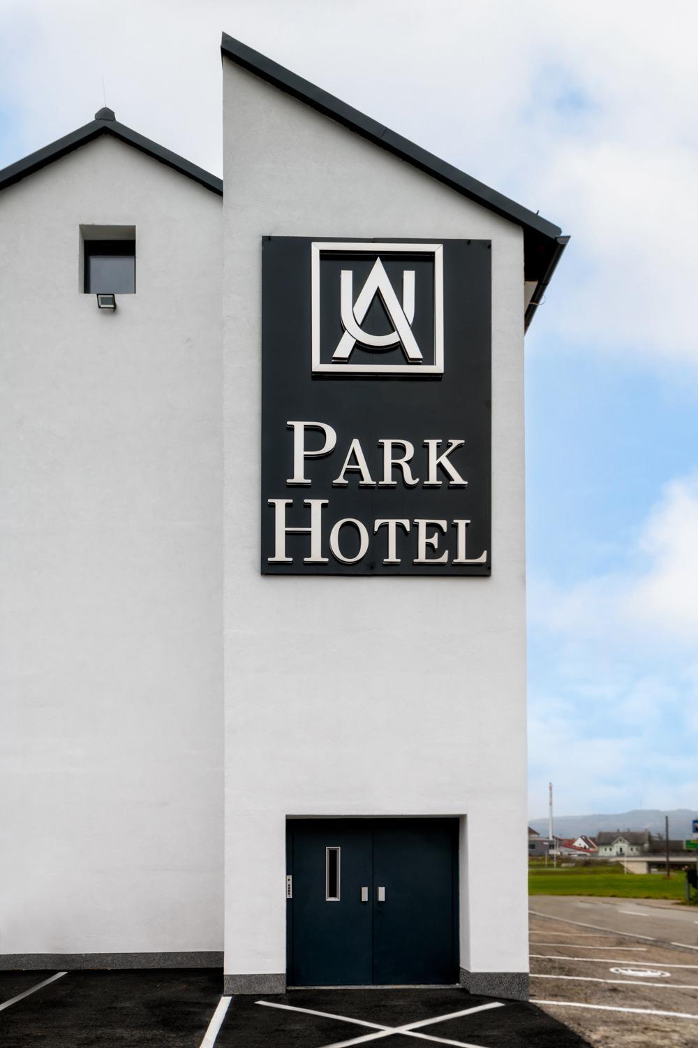 PARKHOTEL BRAUNAU - 24 Stunden Self Check-IN