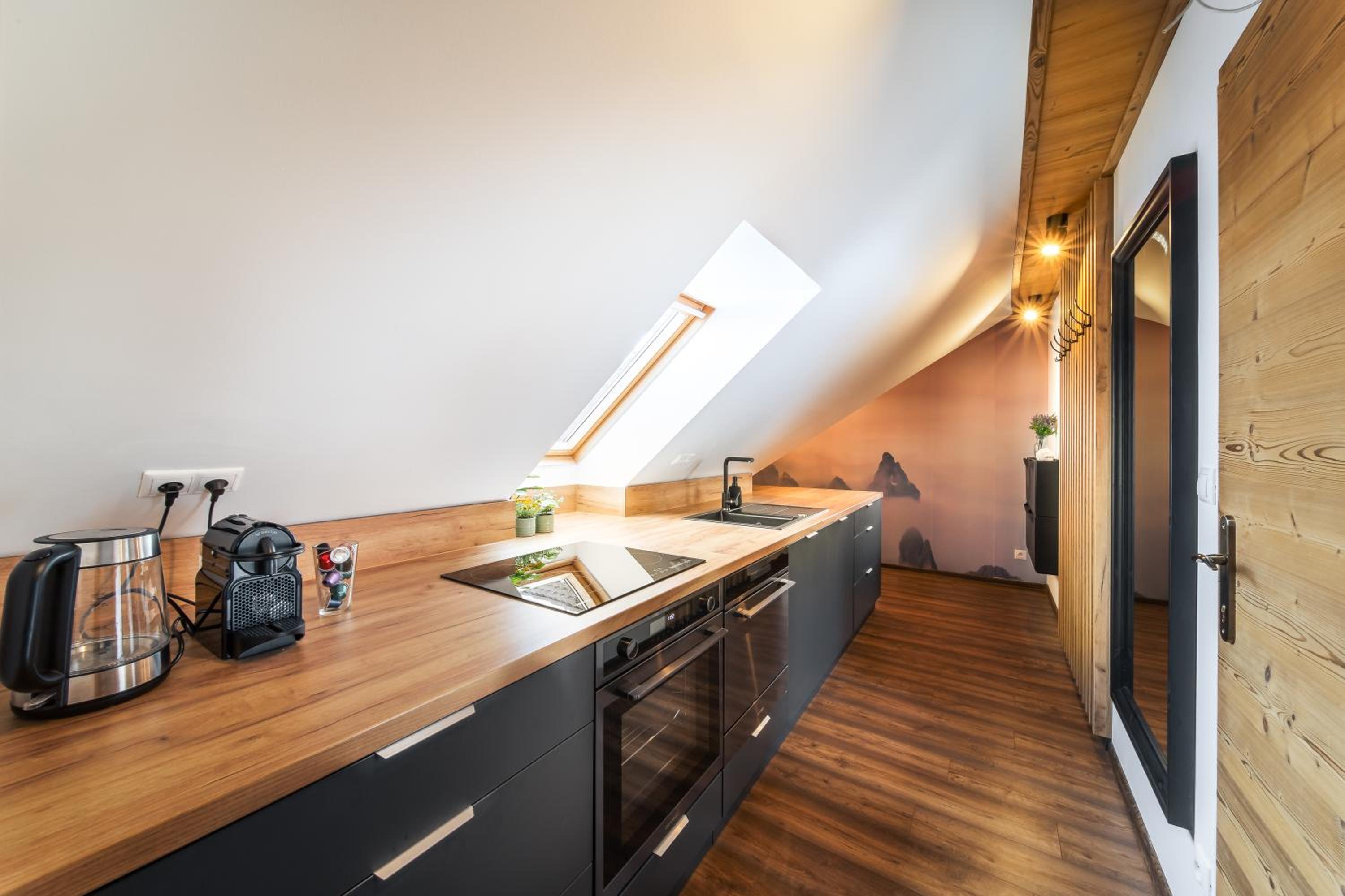 Cozy mountain attic apartment in High Tatras view 3