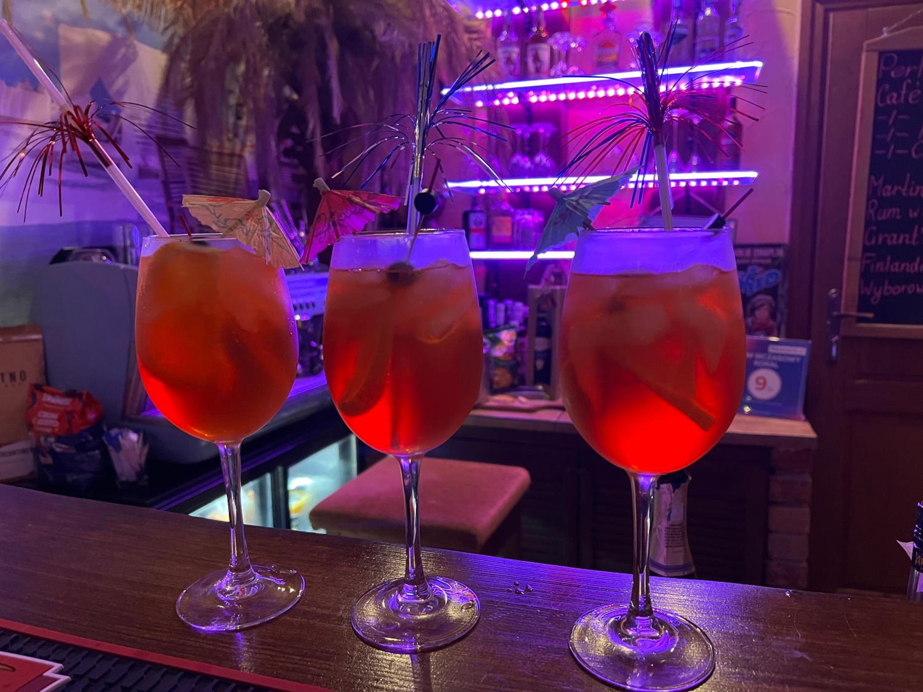 bar