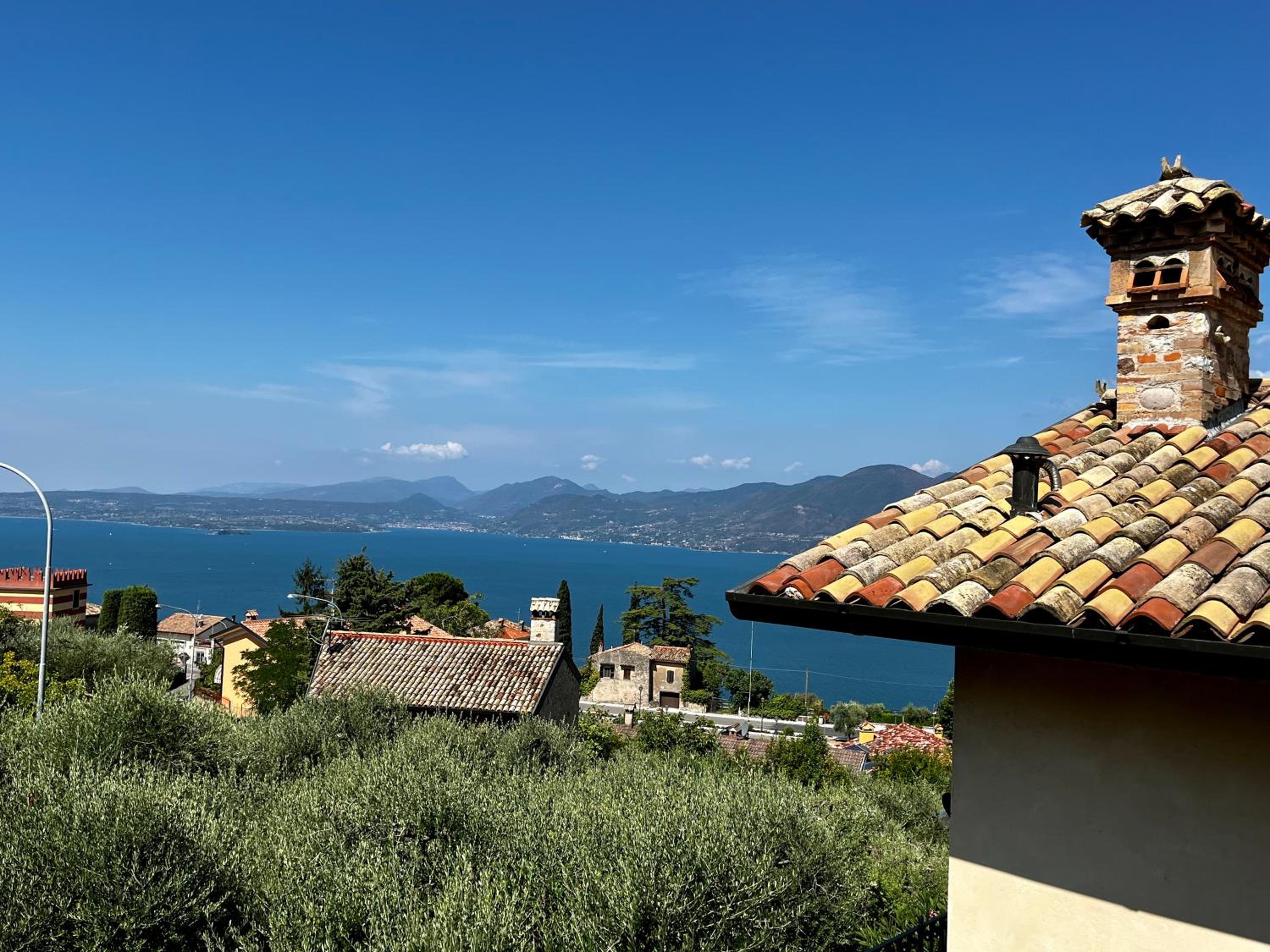 Ankommen und Wohlfühlen - Traumaussichten in Albisano view 3