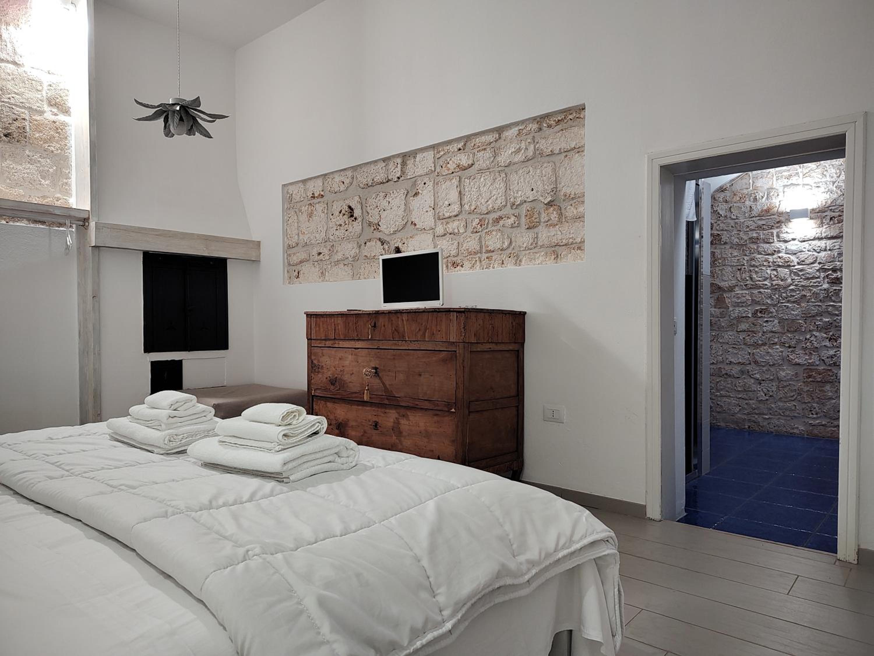 Villa Angela Pool & Suites, piscina privata, giardino, barbecue, parcheggio e WiFi gratuita
