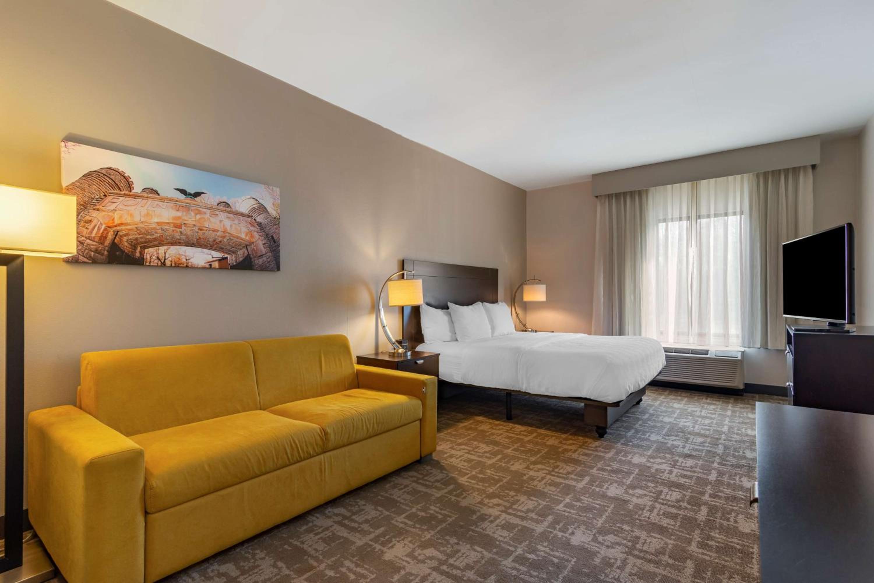 Best Western Plus Dalton Inn