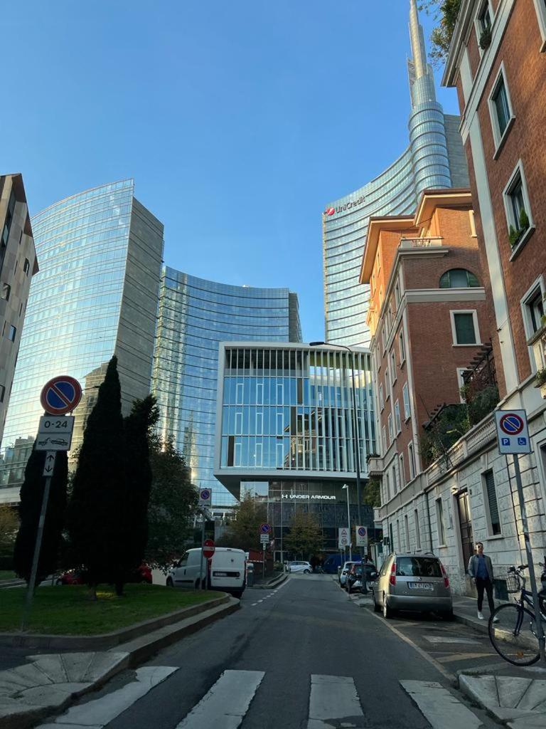 Divini Gae Aulenti