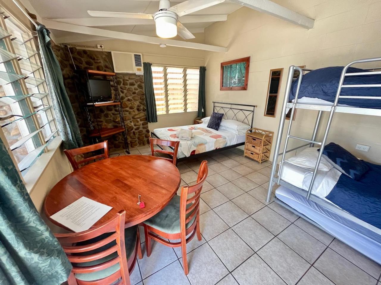 Sapphire Caravan & Cabin Park