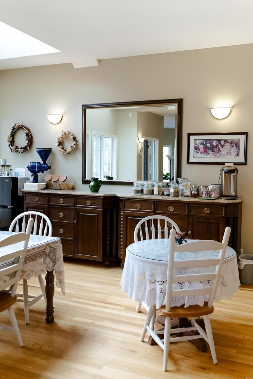 Lady MacDonald Country Inn