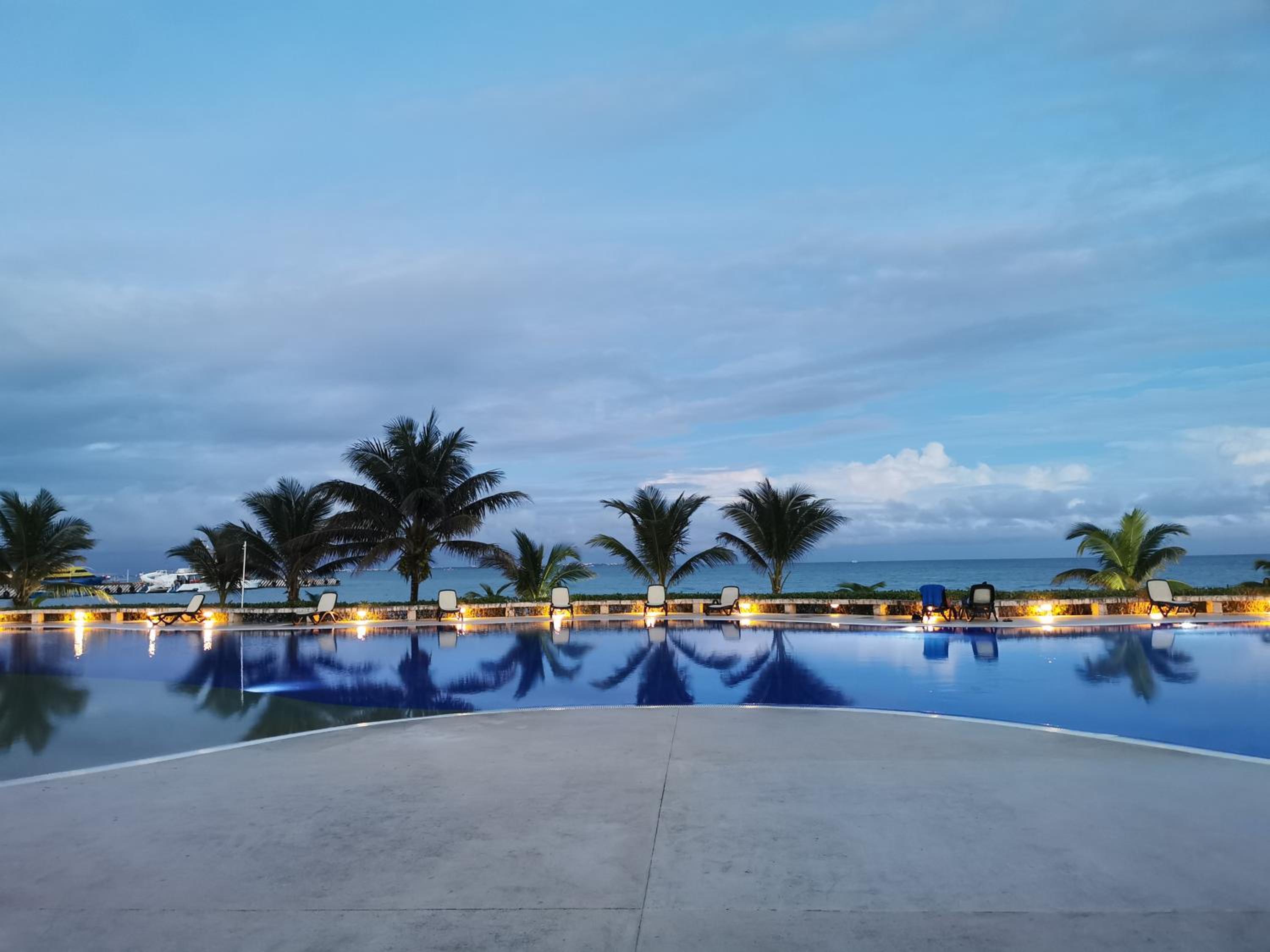 Pent House amazing View beachfront CANCUN