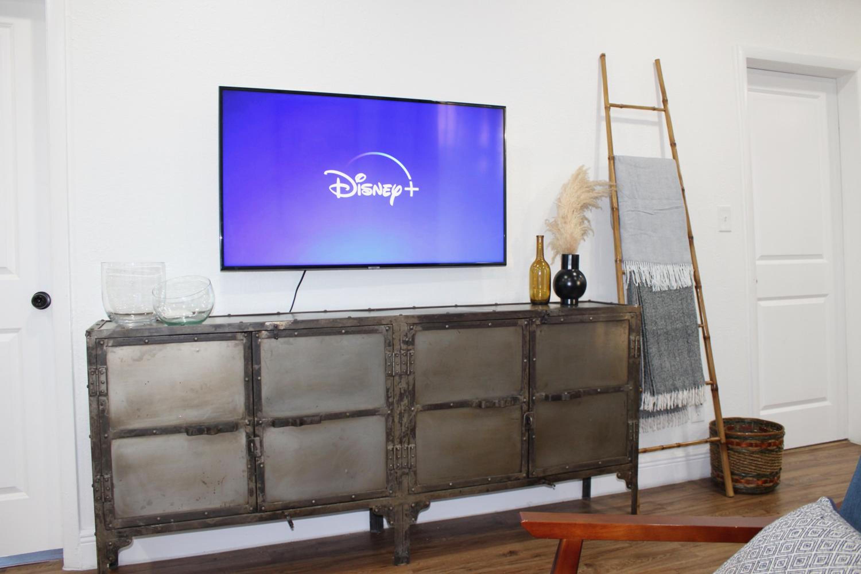3 Bedroom Modern Ybor City Home- Pet Friendly view 4