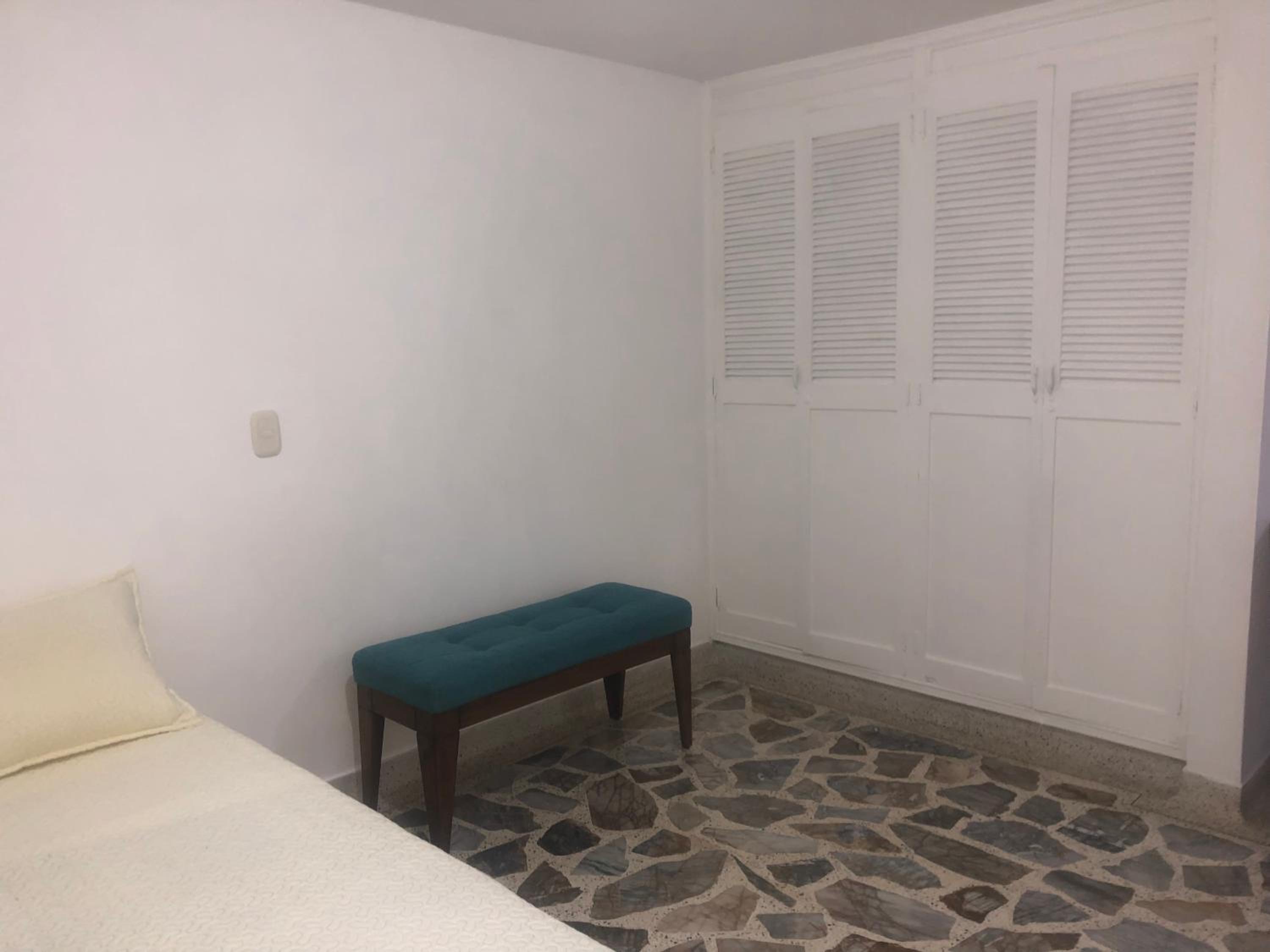 Apartamento cómodo en laureles , céntrico y bien ubicado Apto 301