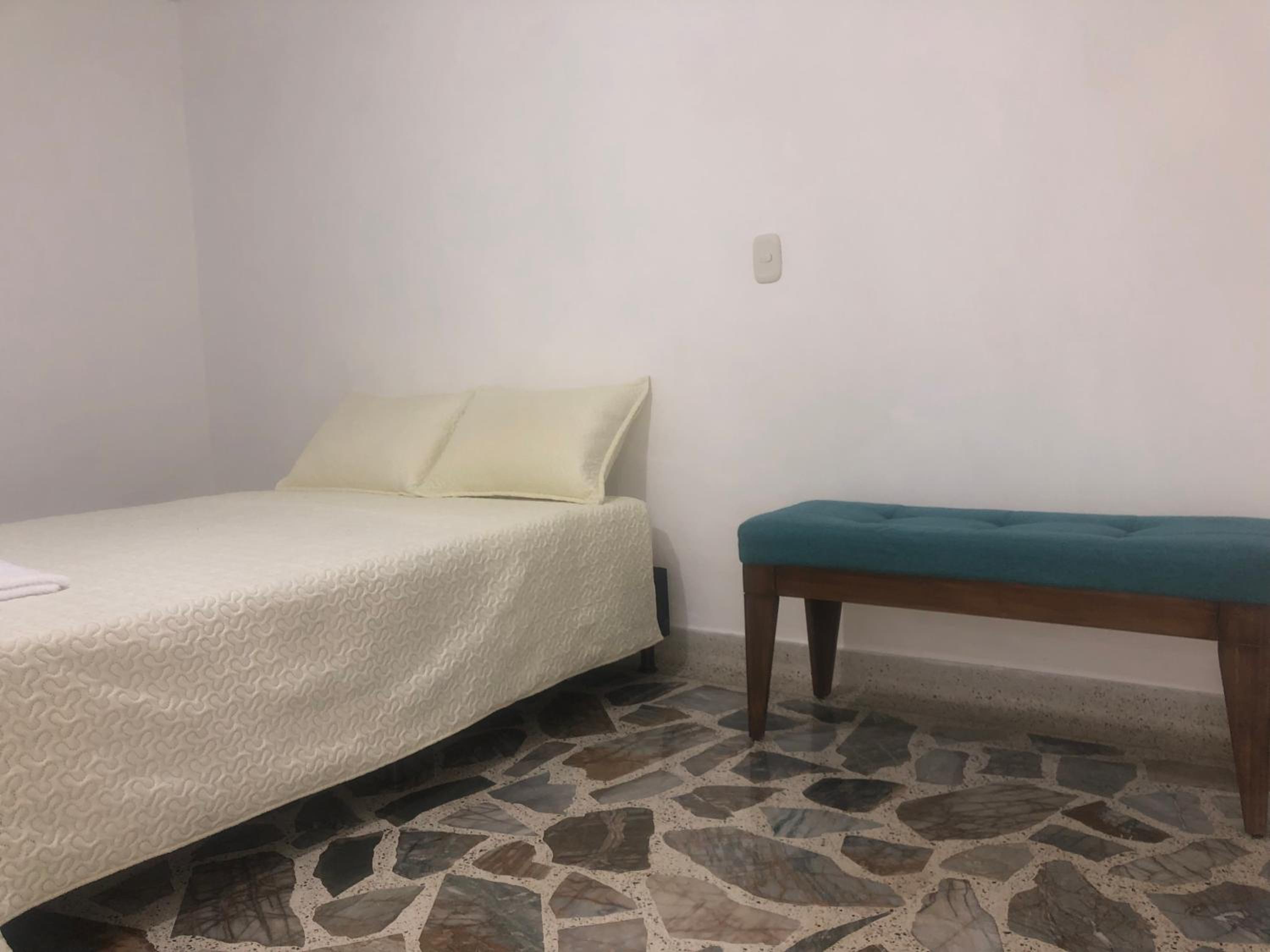 Apartamento cómodo en laureles , céntrico y bien ubicado Apto 301