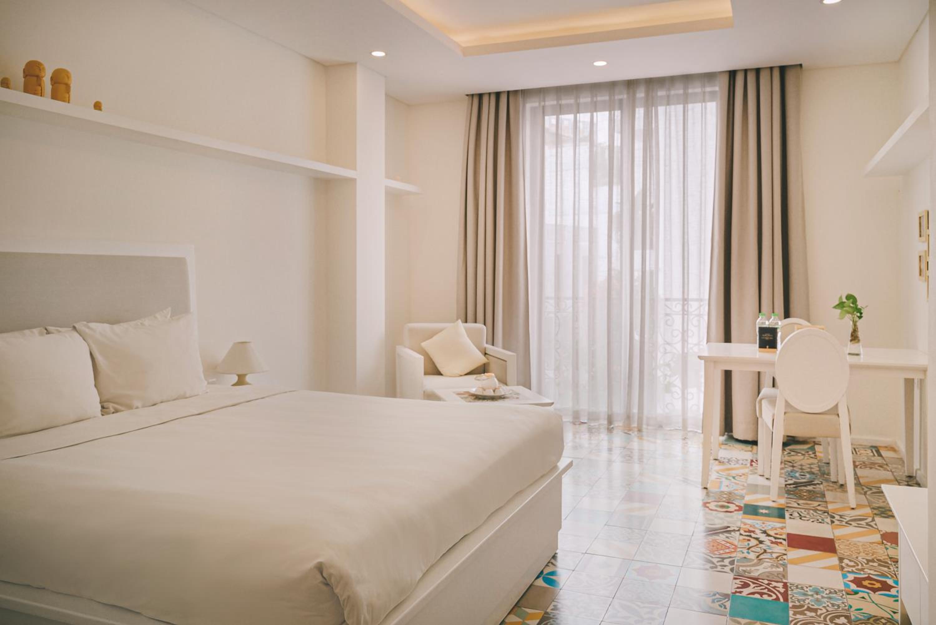YÊN LIVING BÌNH THẠNH