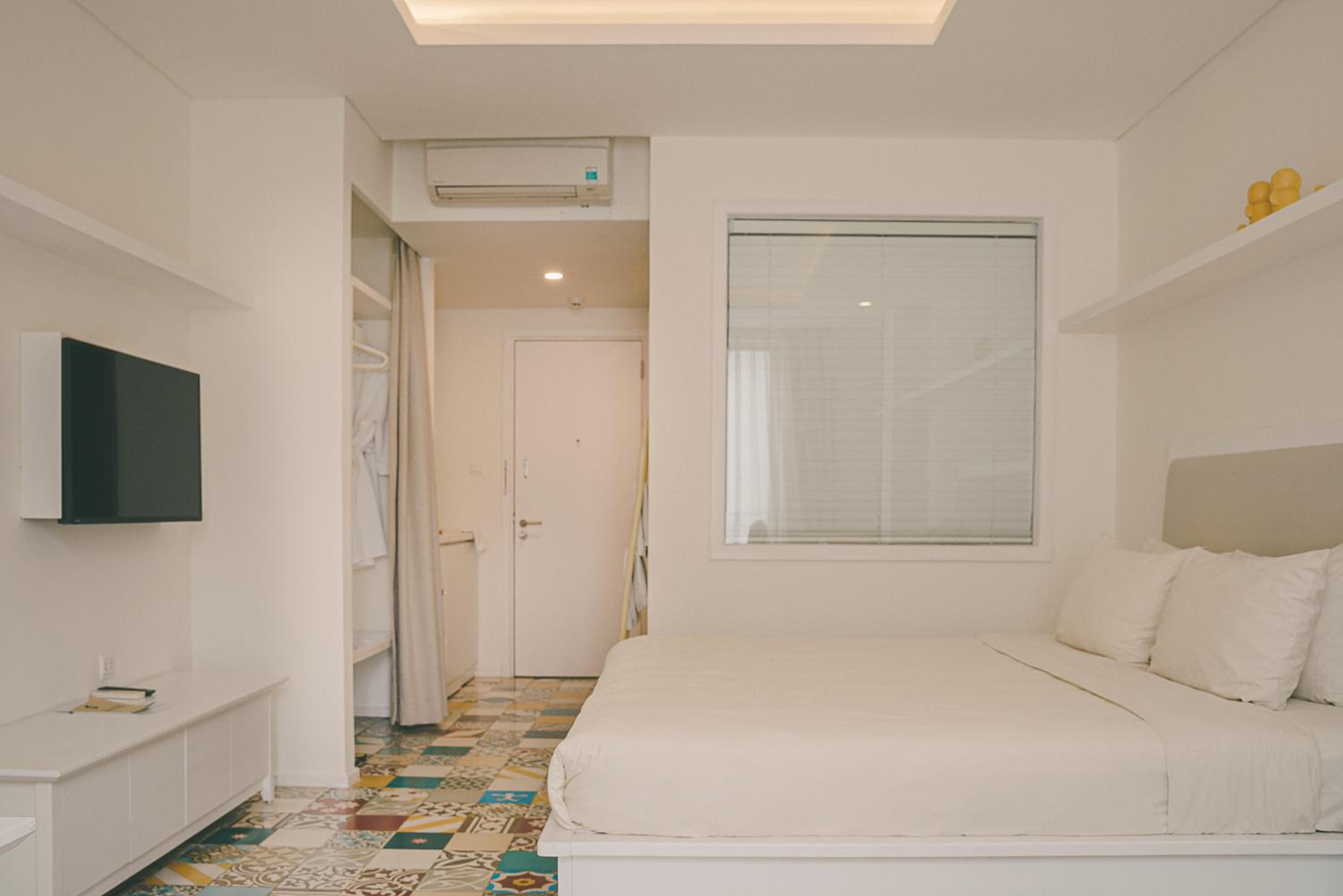 YÊN LIVING BÌNH THẠNH