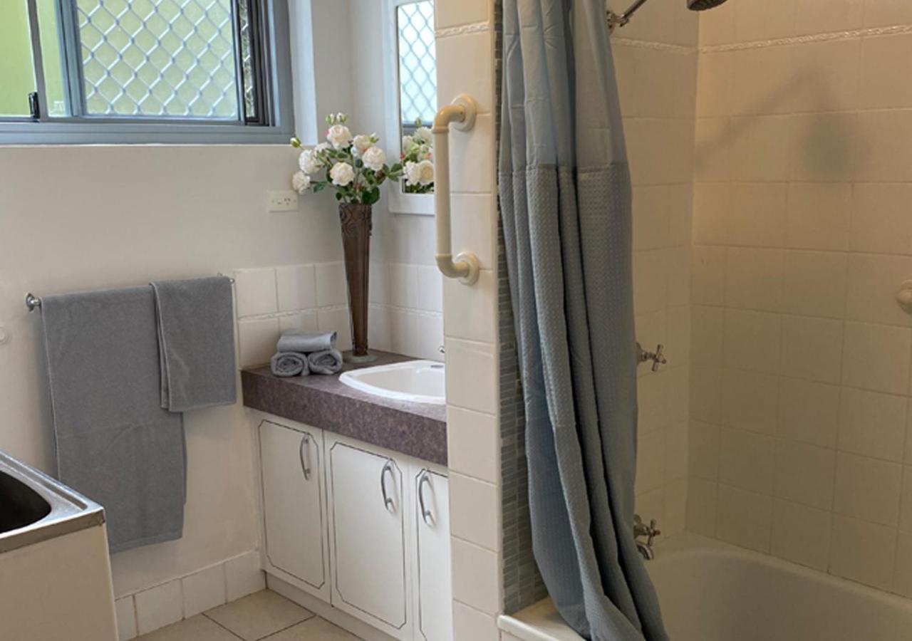 Aqua on Bribie 100 metres to Beach and Shops