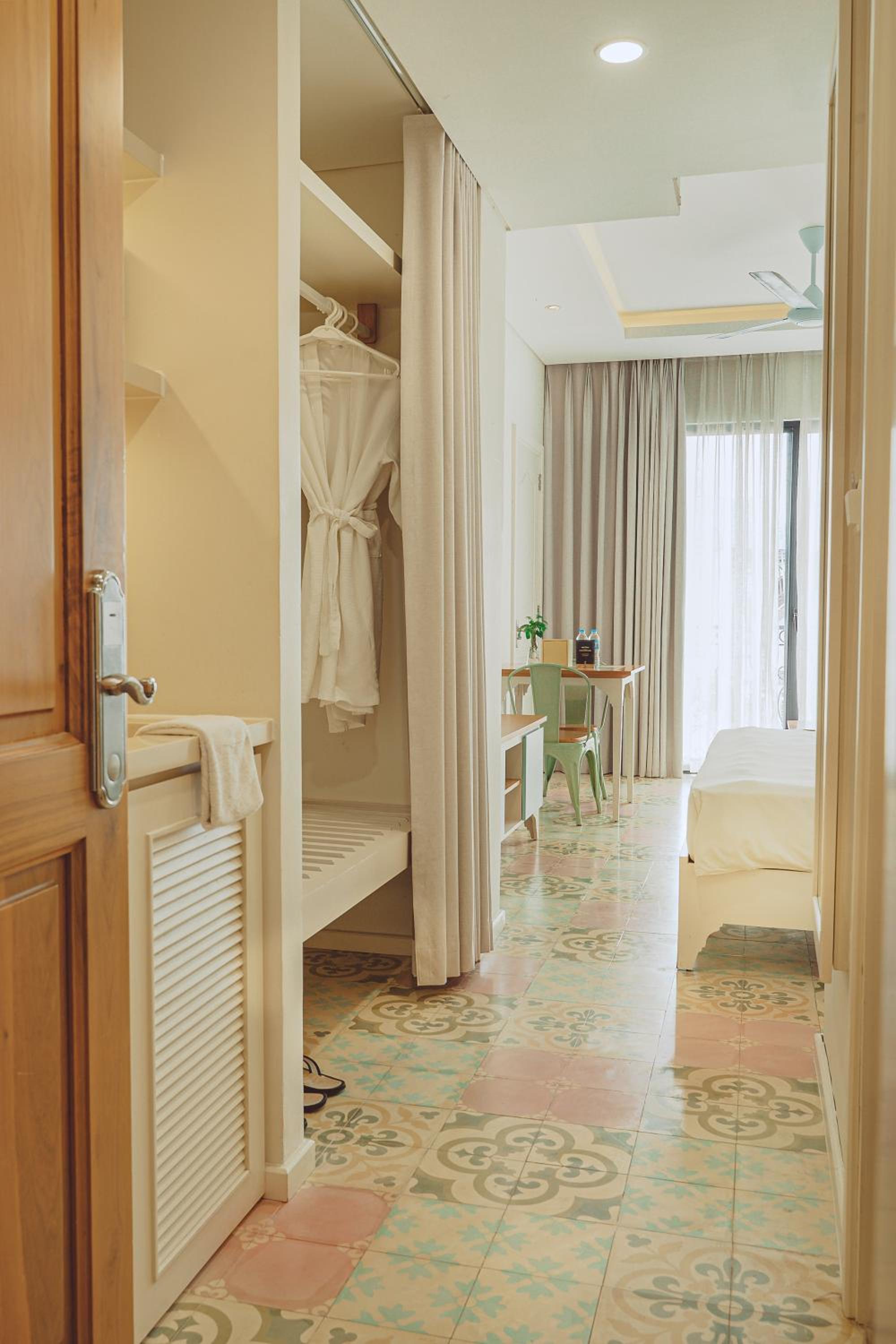 YÊN LIVING BÌNH THẠNH